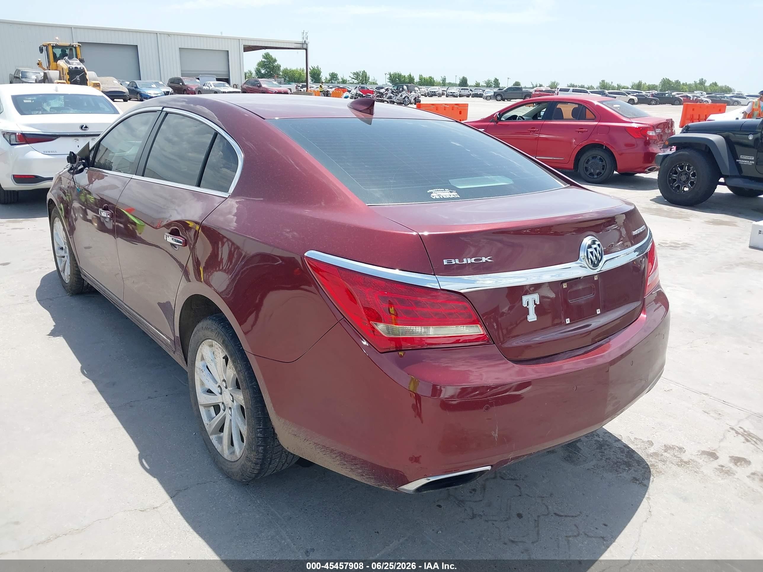 2015 Buick Lacrosse Leather Red vin: 1G4GB5G38FF259584