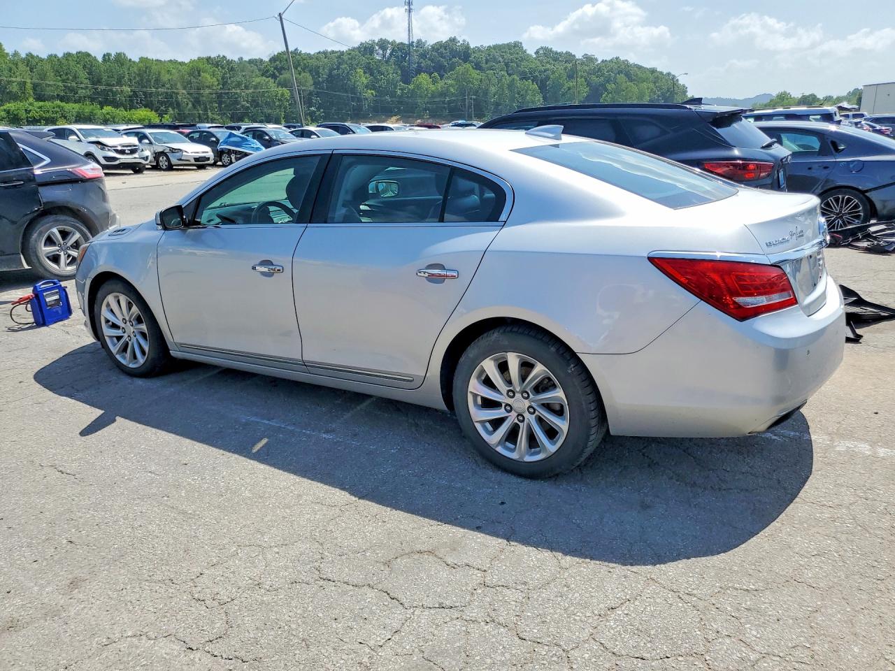 2015 Buick Lacrosse Silver vin: 1G4GB5G38FF306497