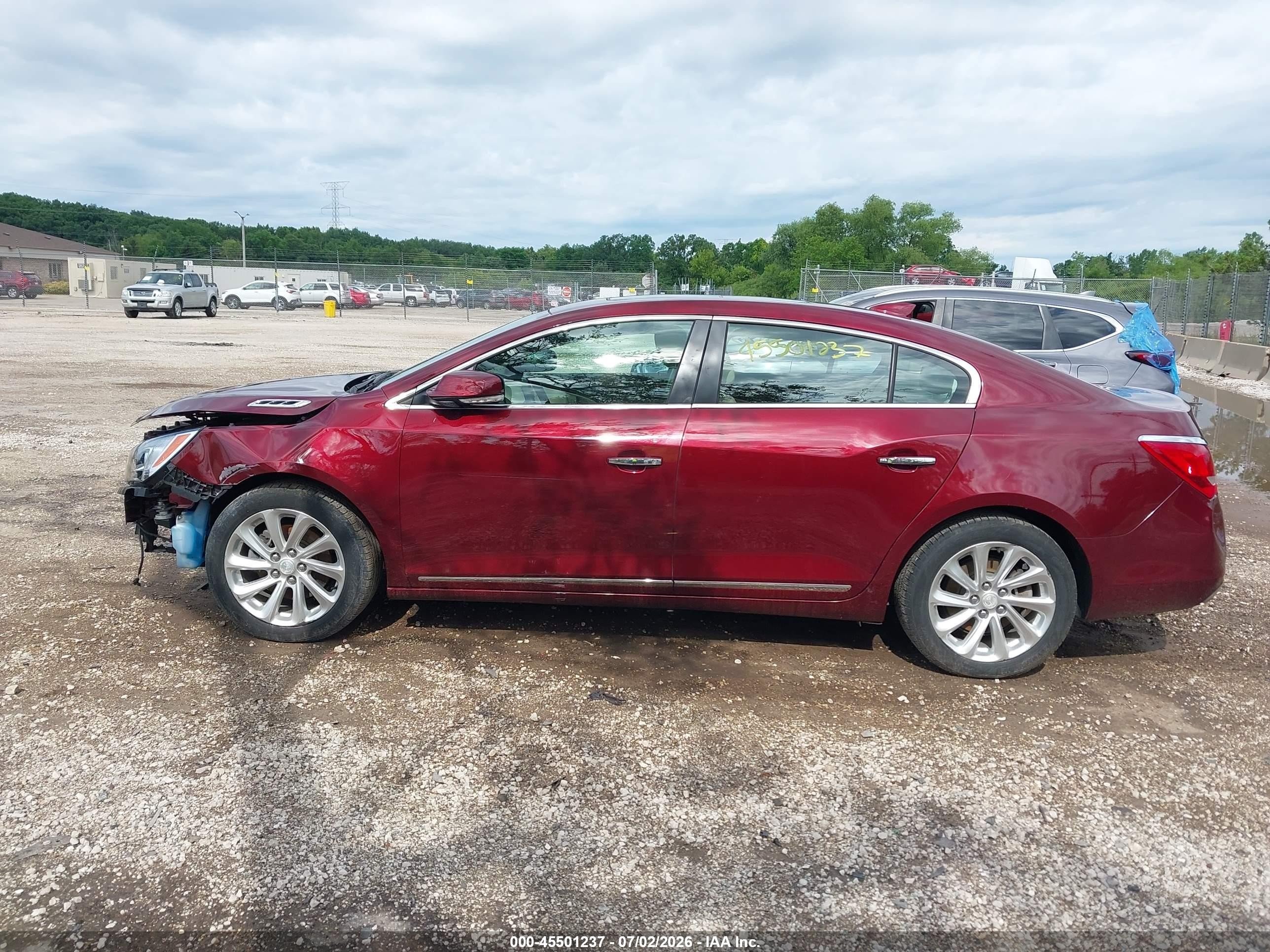 2015 Buick Lacrosse Leather Maroon vin: 1G4GB5G39FF179727