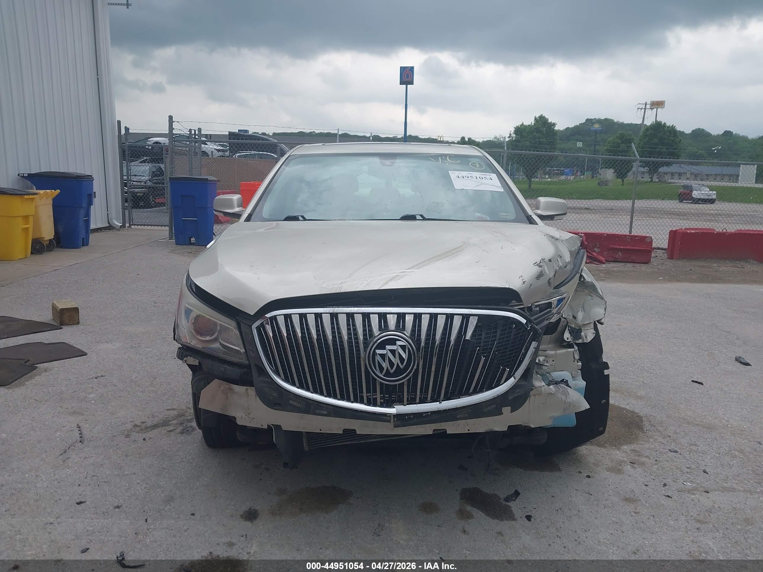 2015 Buick Lacrosse Leather Champagne vin: 1G4GB5G3XFF146476