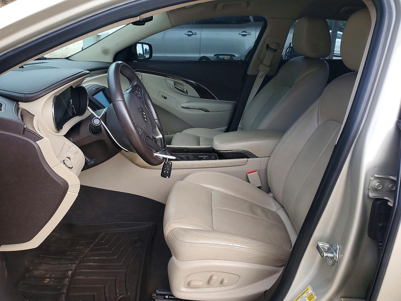 2016 Buick Lacrosse Beige vin: 1G4GB5G3XGF190043