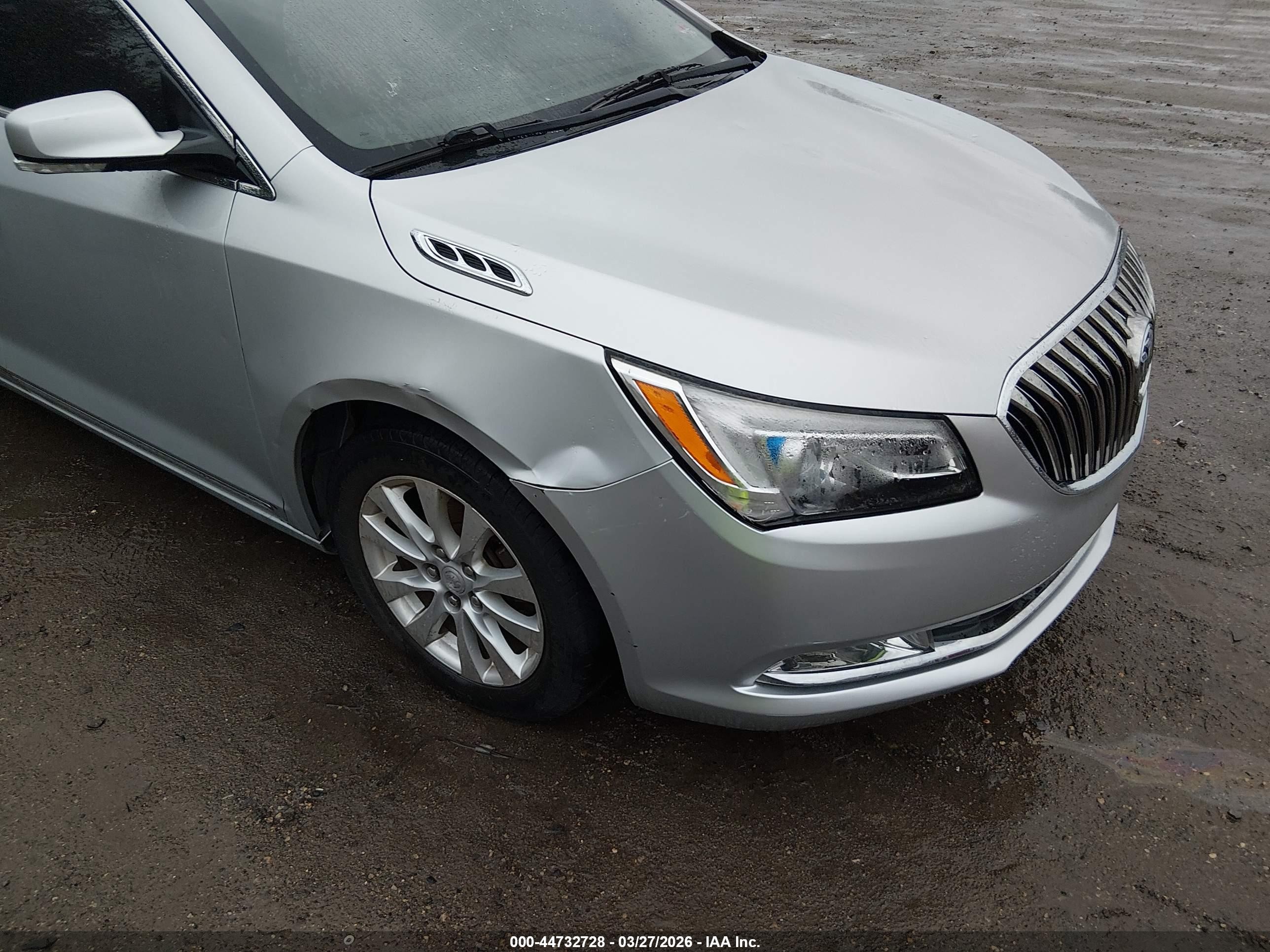 2014 Buick Lacrosse Leather Group Silver vin: 1G4GB5GR0EF151902