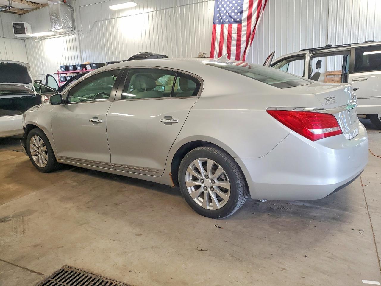 2014 Buick Lacross Silver vin: 1G4GB5GR1EF209385