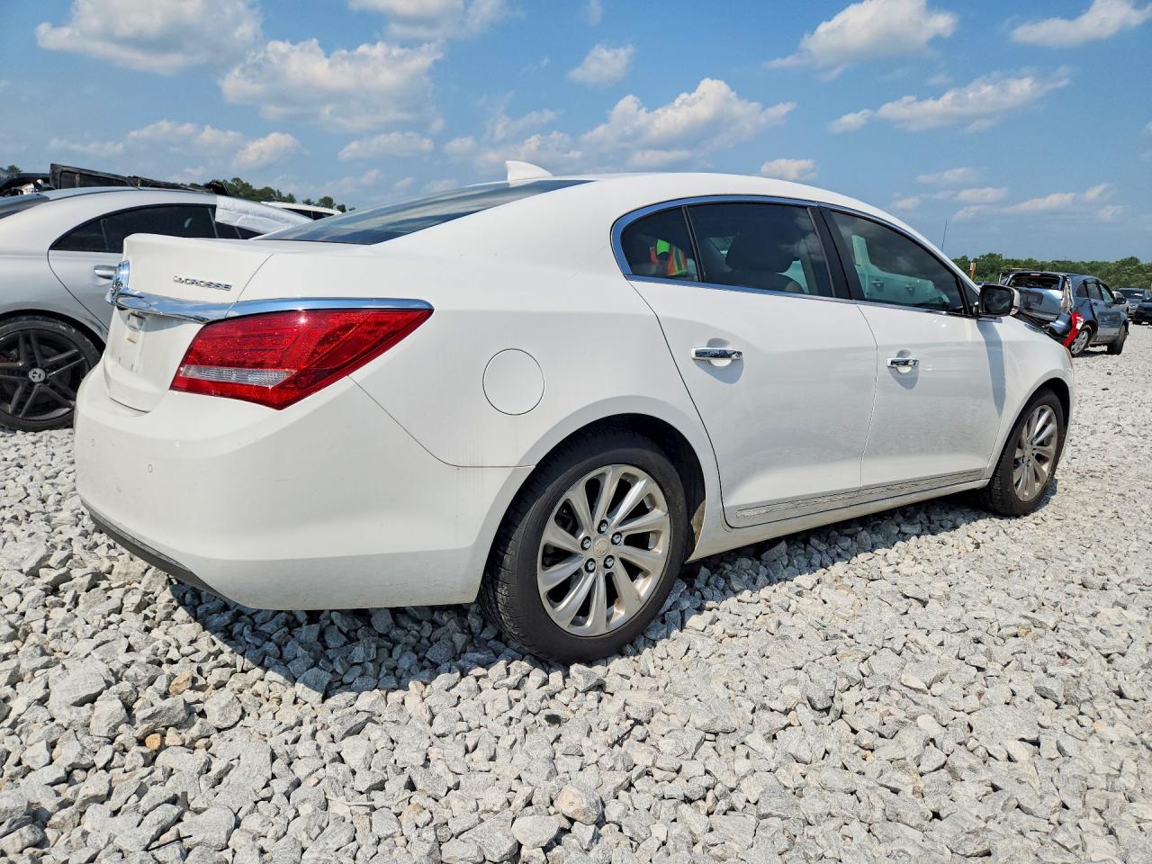 2015 Buick Lacrosse White vin: 1G4GB5GR4FF113655