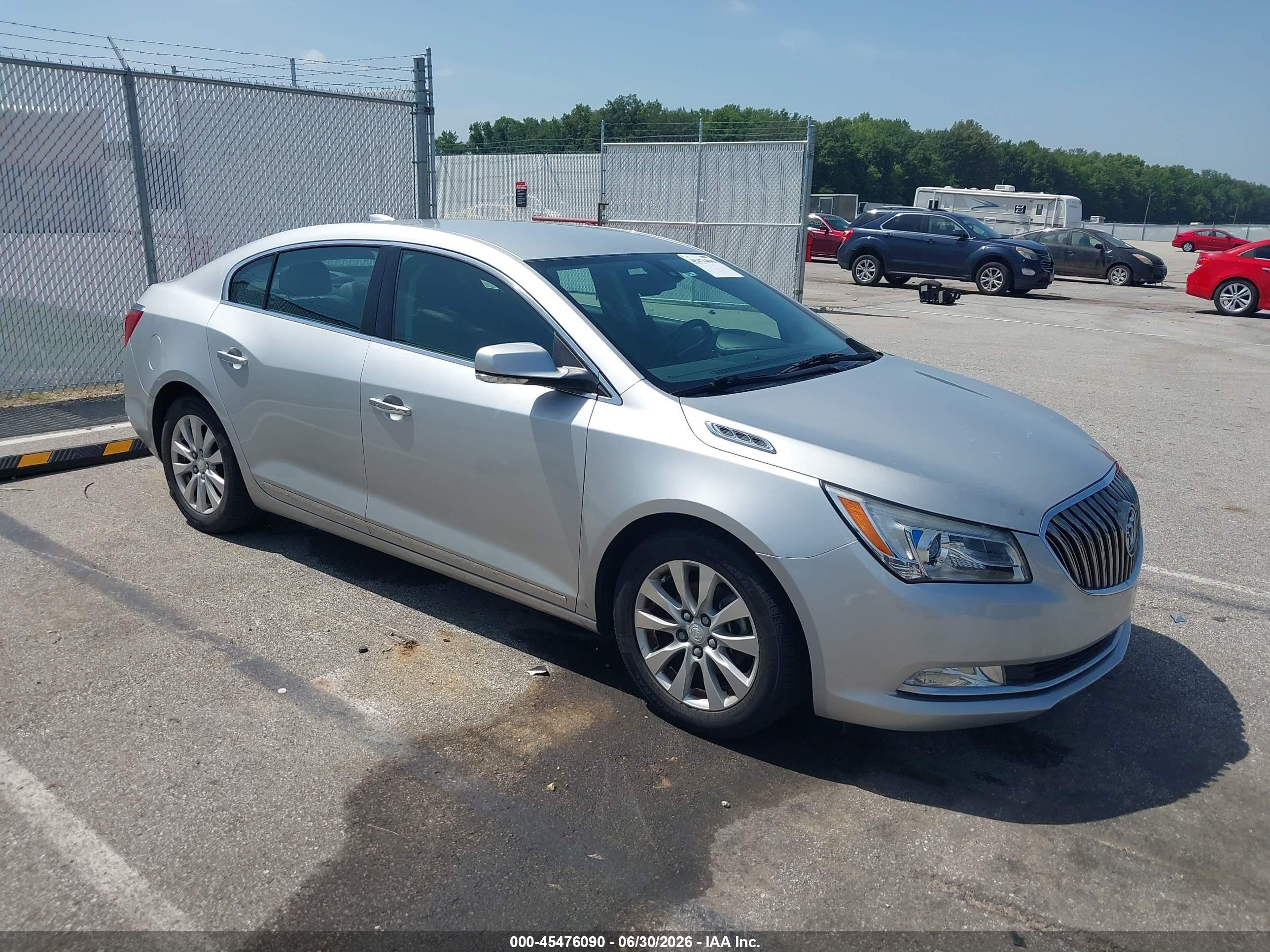 2015 Buick Lacrosse Leather Silver vin: 1G4GB5GR4FF207034
