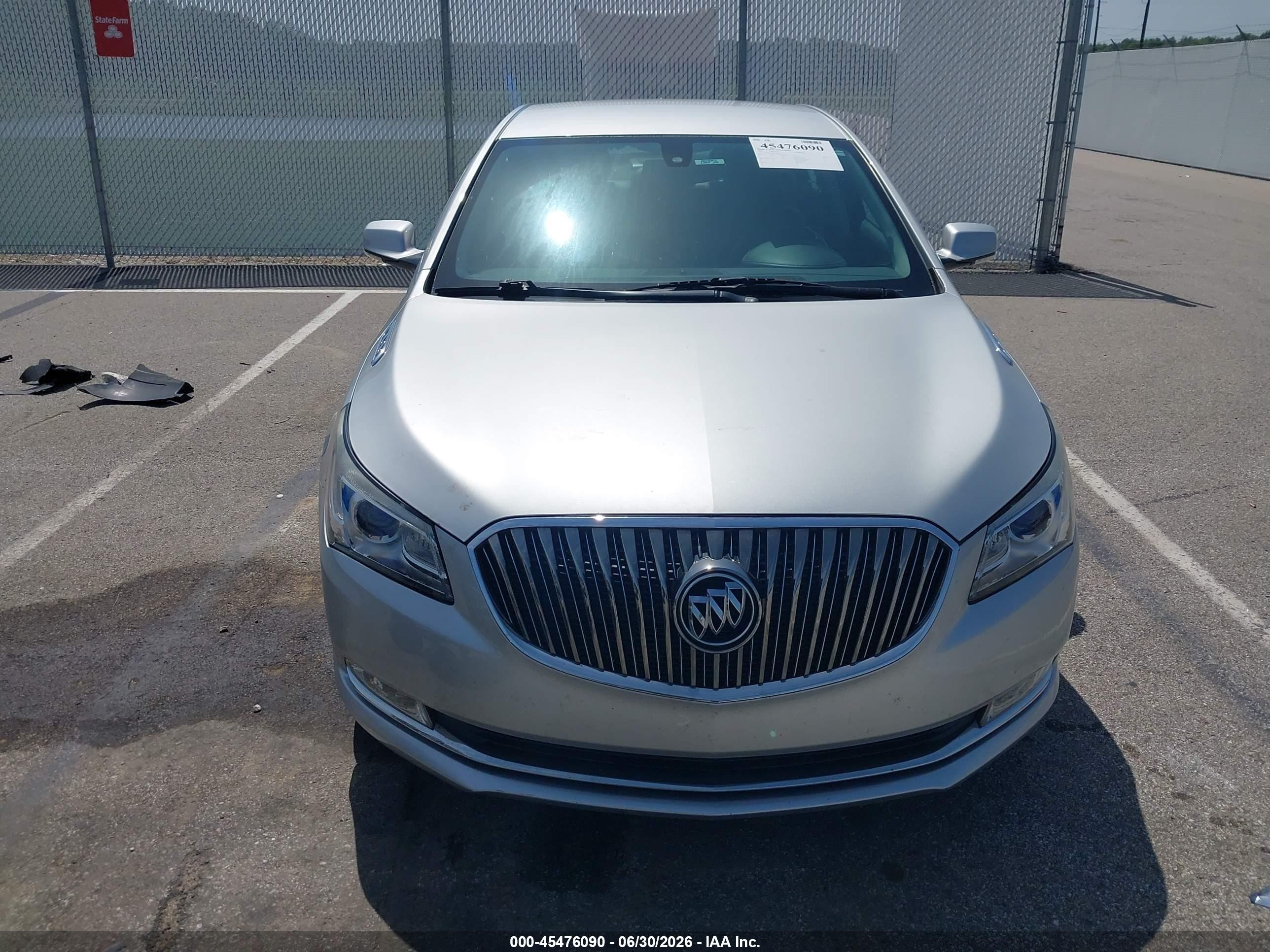 2015 Buick Lacrosse Leather Silver vin: 1G4GB5GR4FF207034