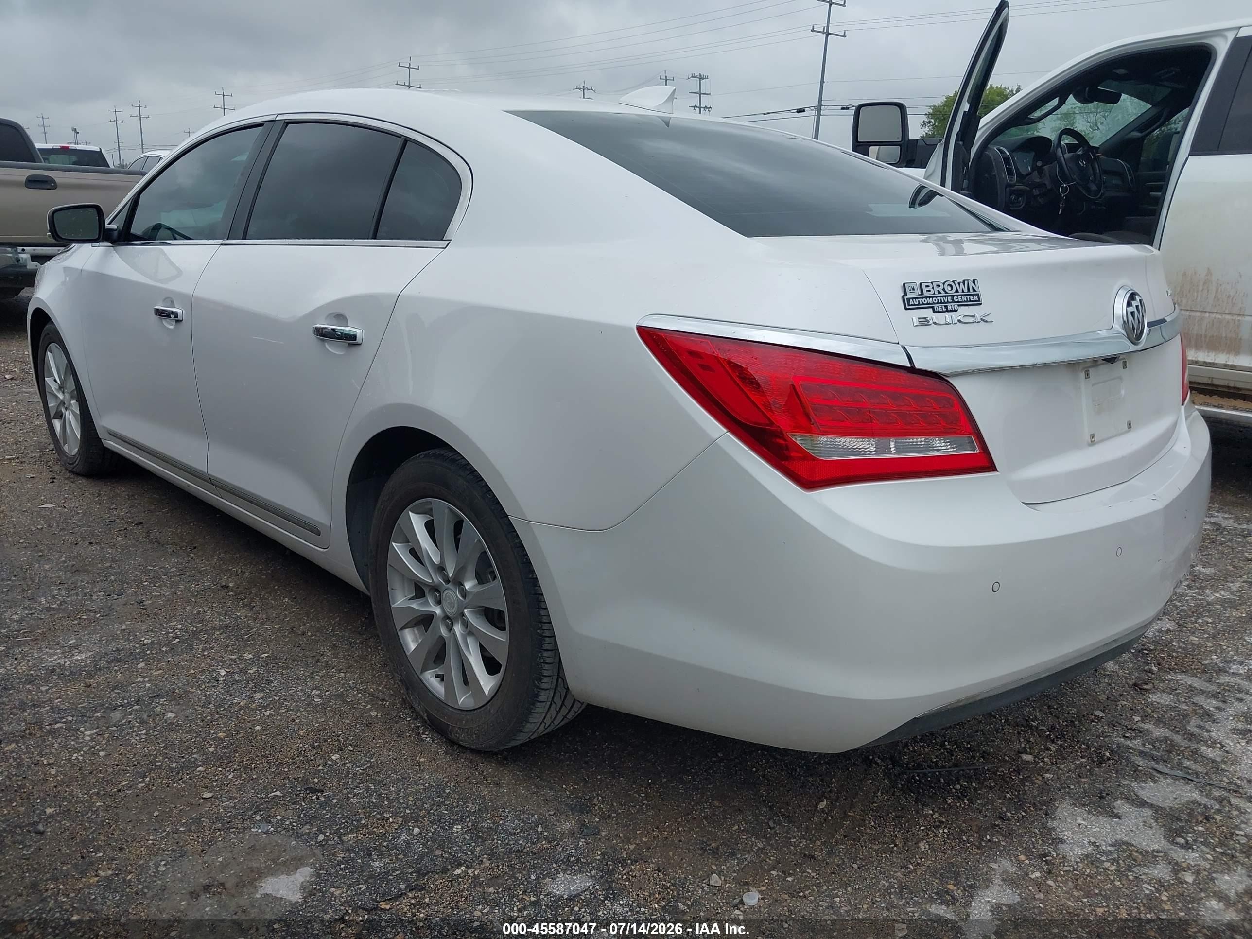 2015 Buick Lacrosse Leather White vin: 1G4GB5GR5FF228765