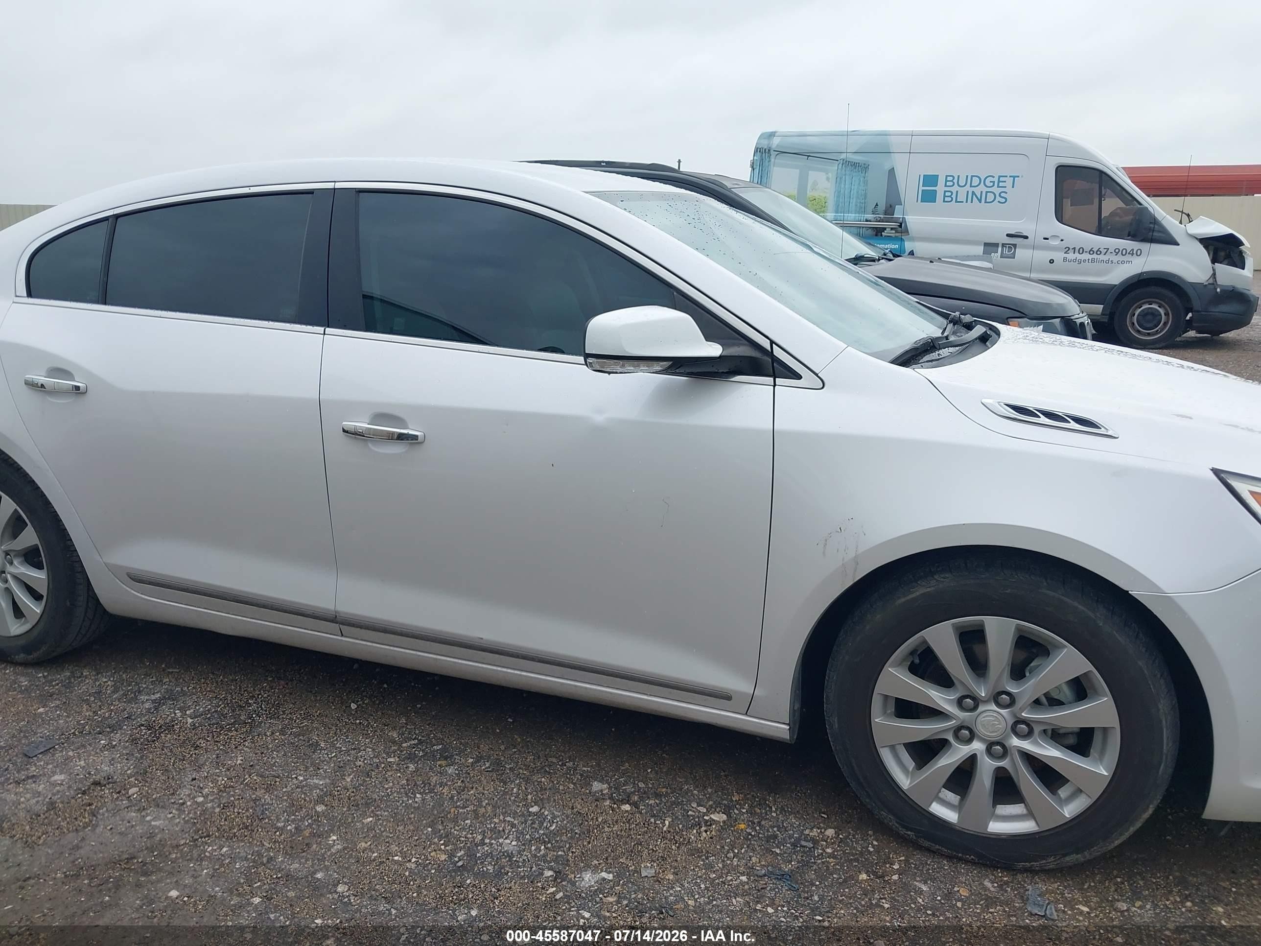 2015 Buick Lacrosse Leather White vin: 1G4GB5GR5FF228765