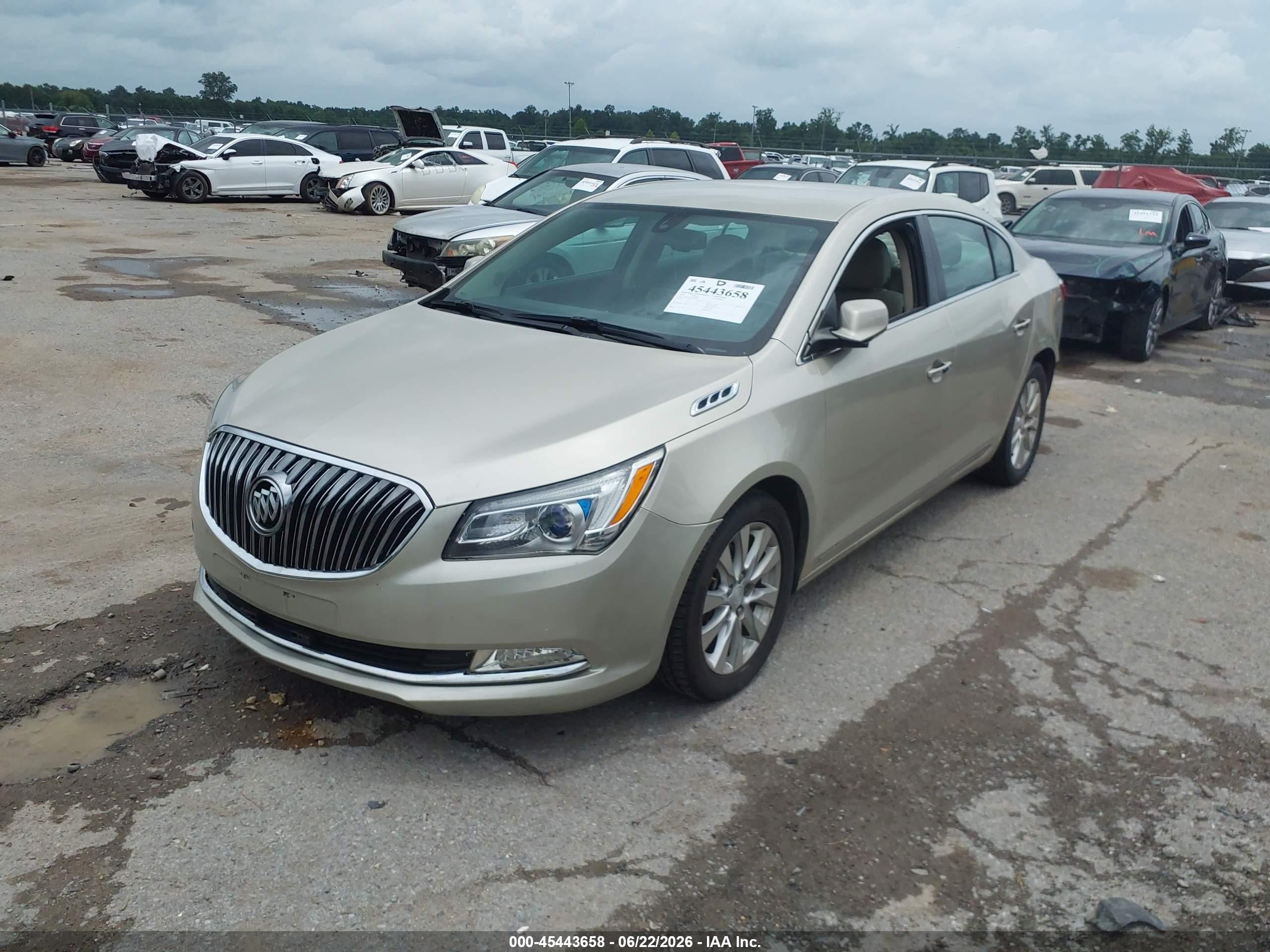 2014 Buick Lacrosse Leather Group Beige vin: 1G4GB5GR7EF106522