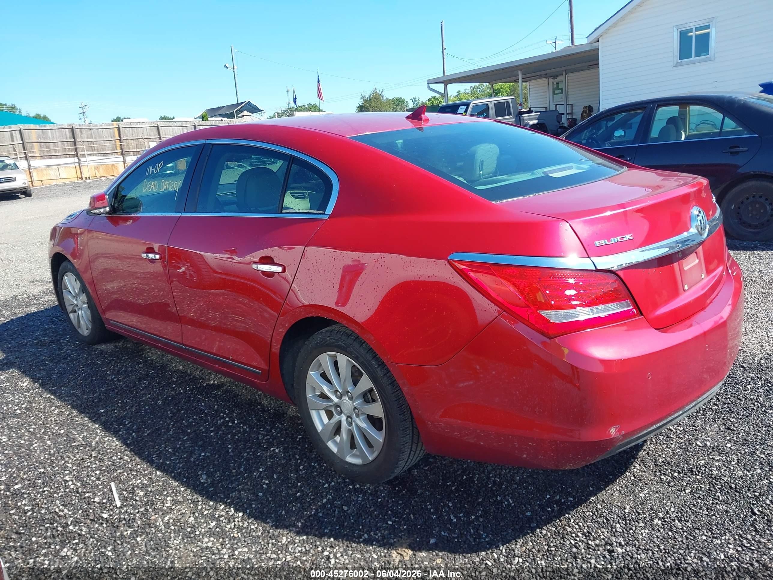 2014 Buick Lacrosse Leather Group Red vin: 1G4GB5GR7EF112983