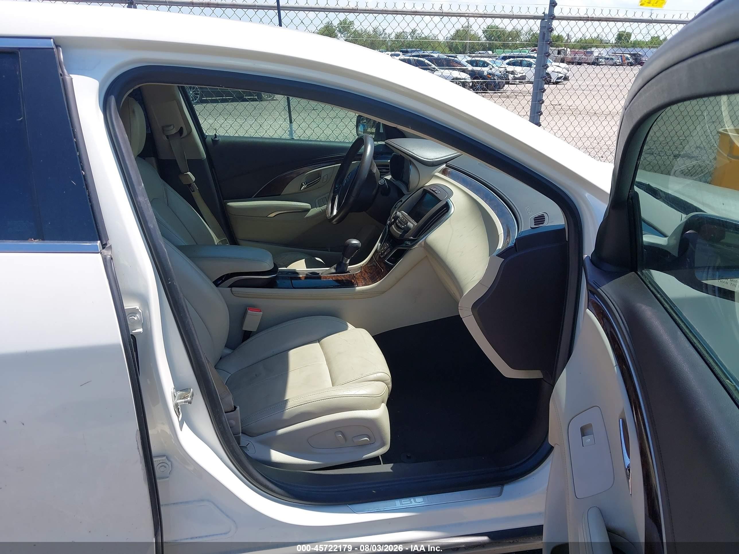 2014 Buick Lacrosse Leather Group White vin: 1G4GB5GR7EF240463