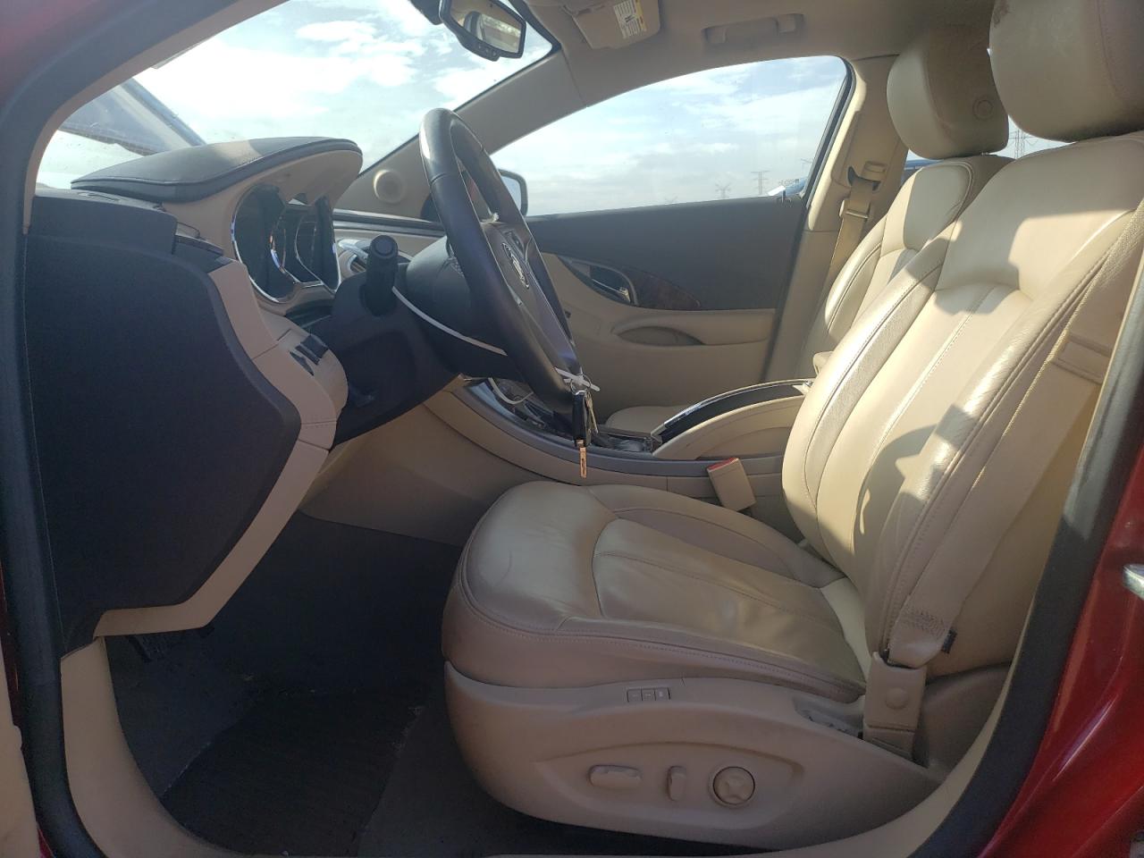2013 Buick Lacrosse Red vin: 1G4GC5E30DF124774