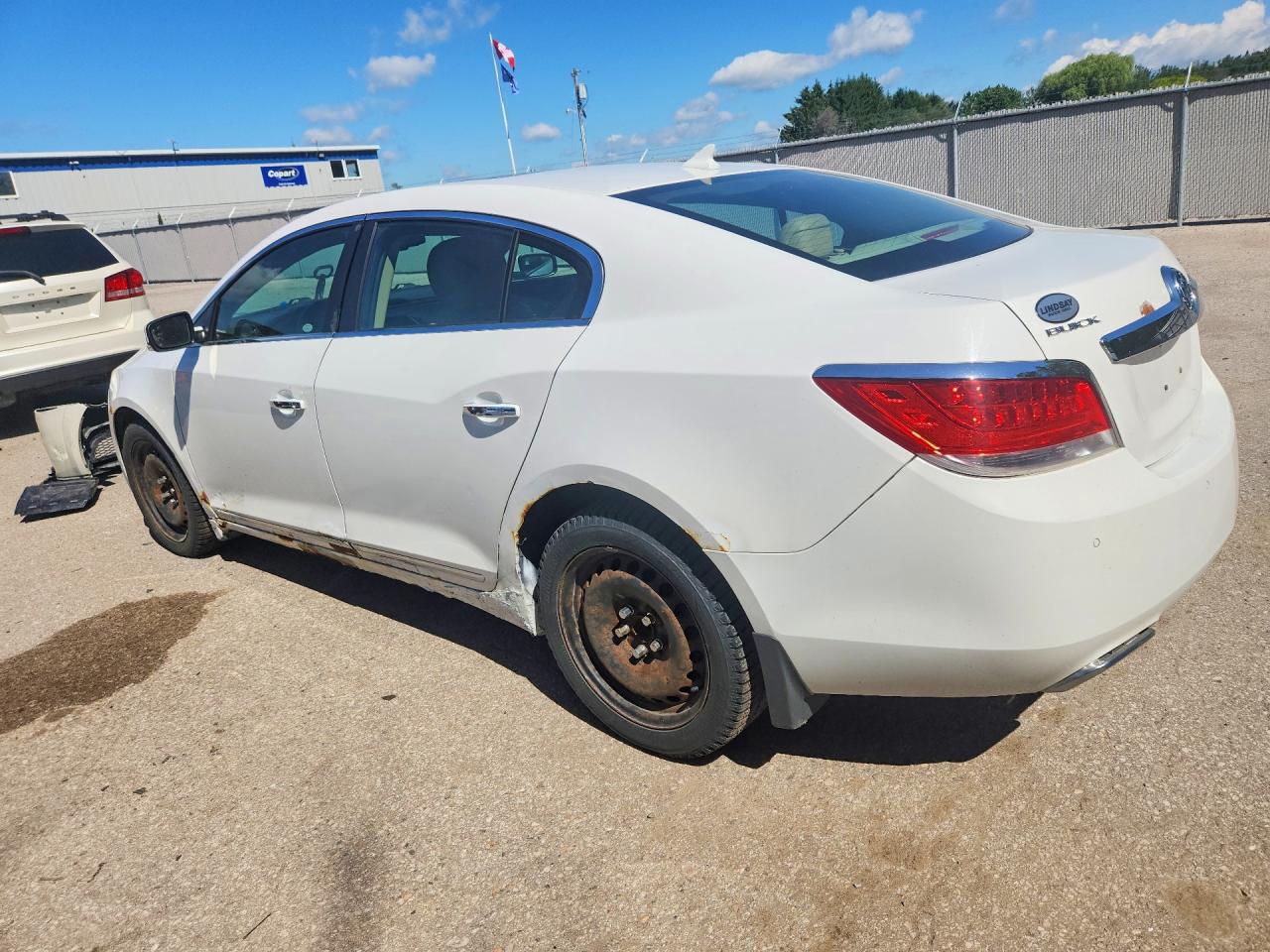 2013 Buick Lacrosse White vin: 1G4GC5E30DF142160