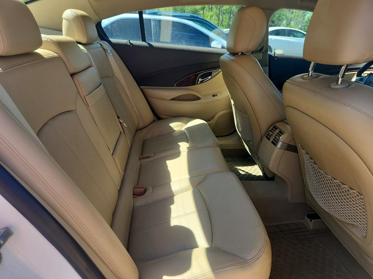 2013 Buick Lacrosse White vin: 1G4GC5E30DF142160