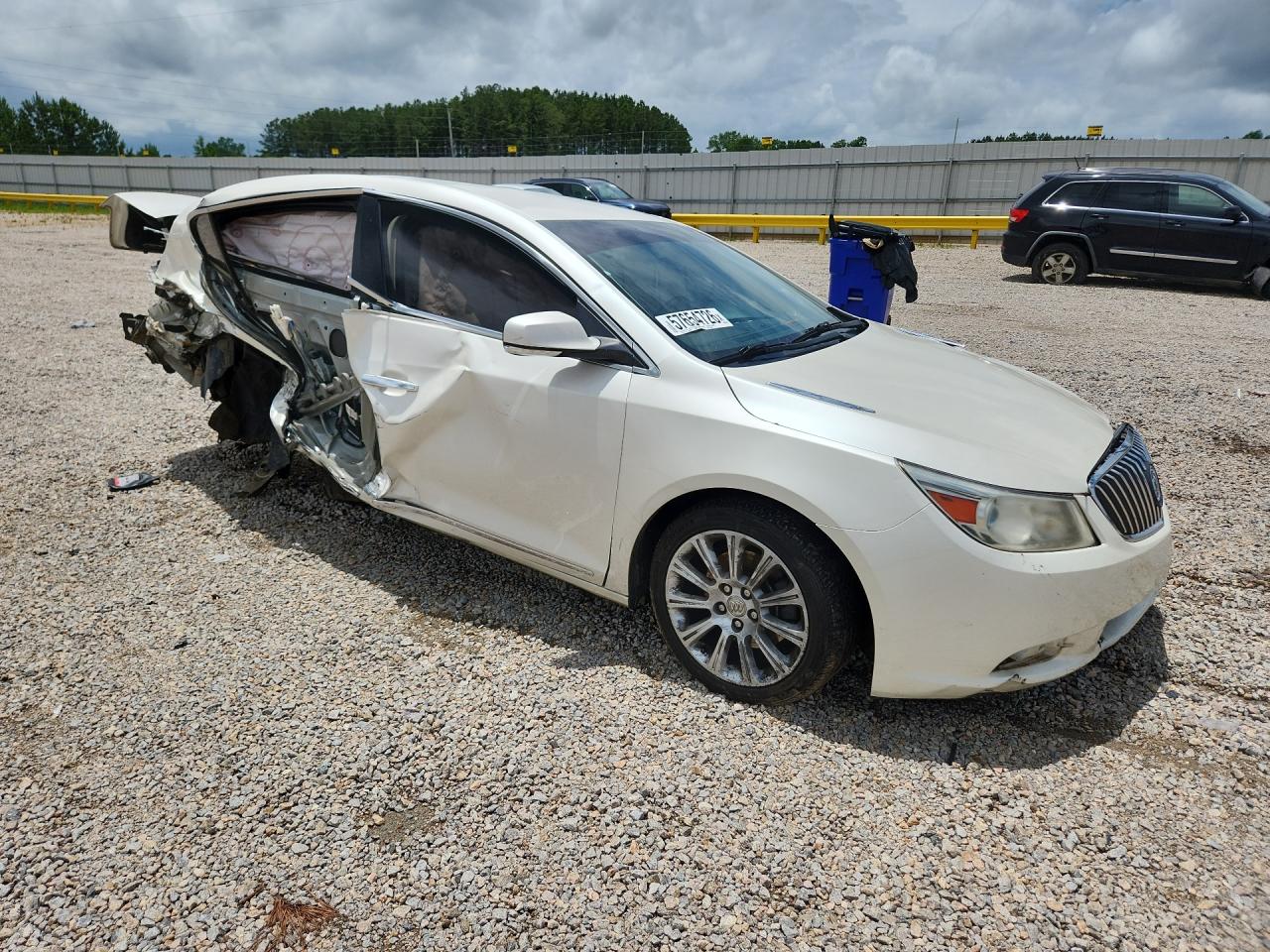 2013 Buick Lacrosse White vin: 1G4GC5E30DF335098