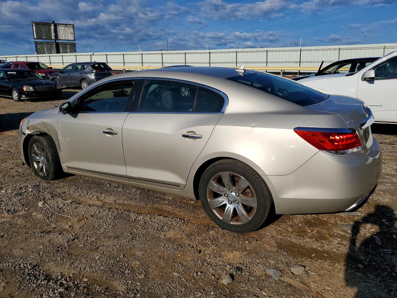 2013 Buick Lacrosse Beige vin: 1G4GC5E31DF185809