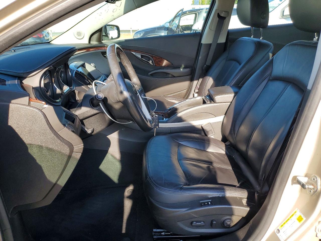 2013 Buick Lacrosse Beige vin: 1G4GC5E31DF185809