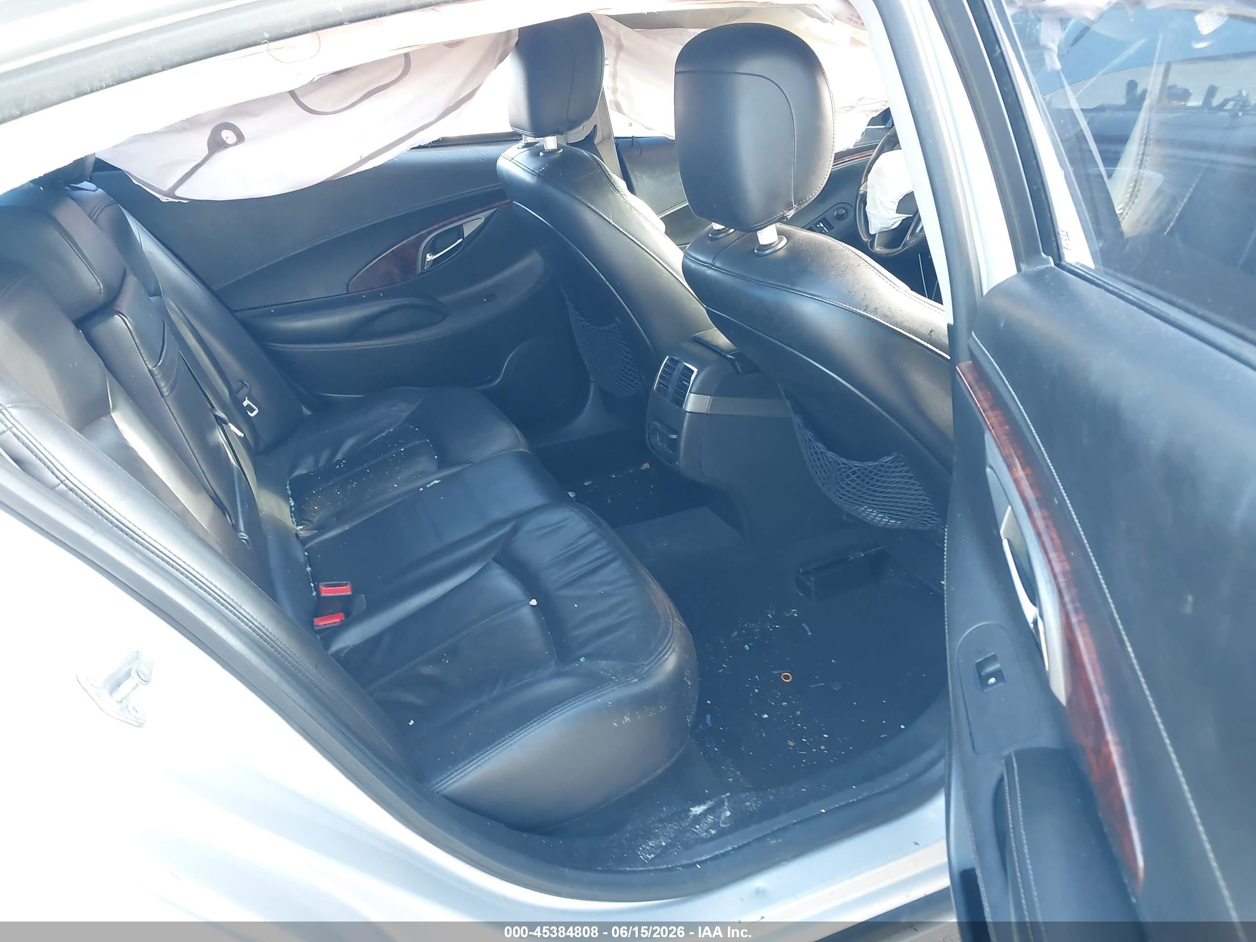 2013 Buick Lacrosse Leather Group Silver vin: 1G4GC5E31DF200776