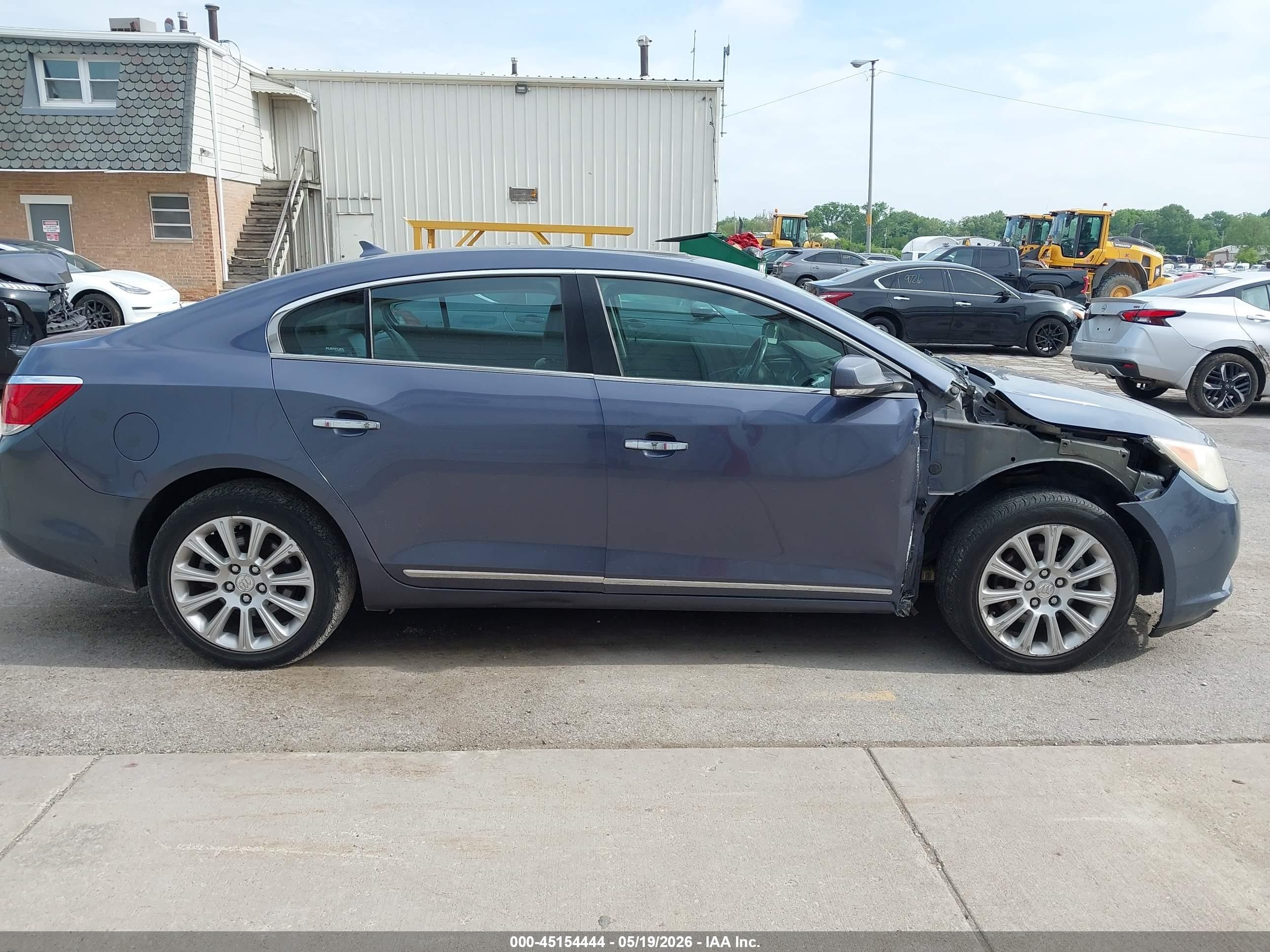 2013 Buick Lacrosse Leather Group Blue vin: 1G4GC5E31DF289104