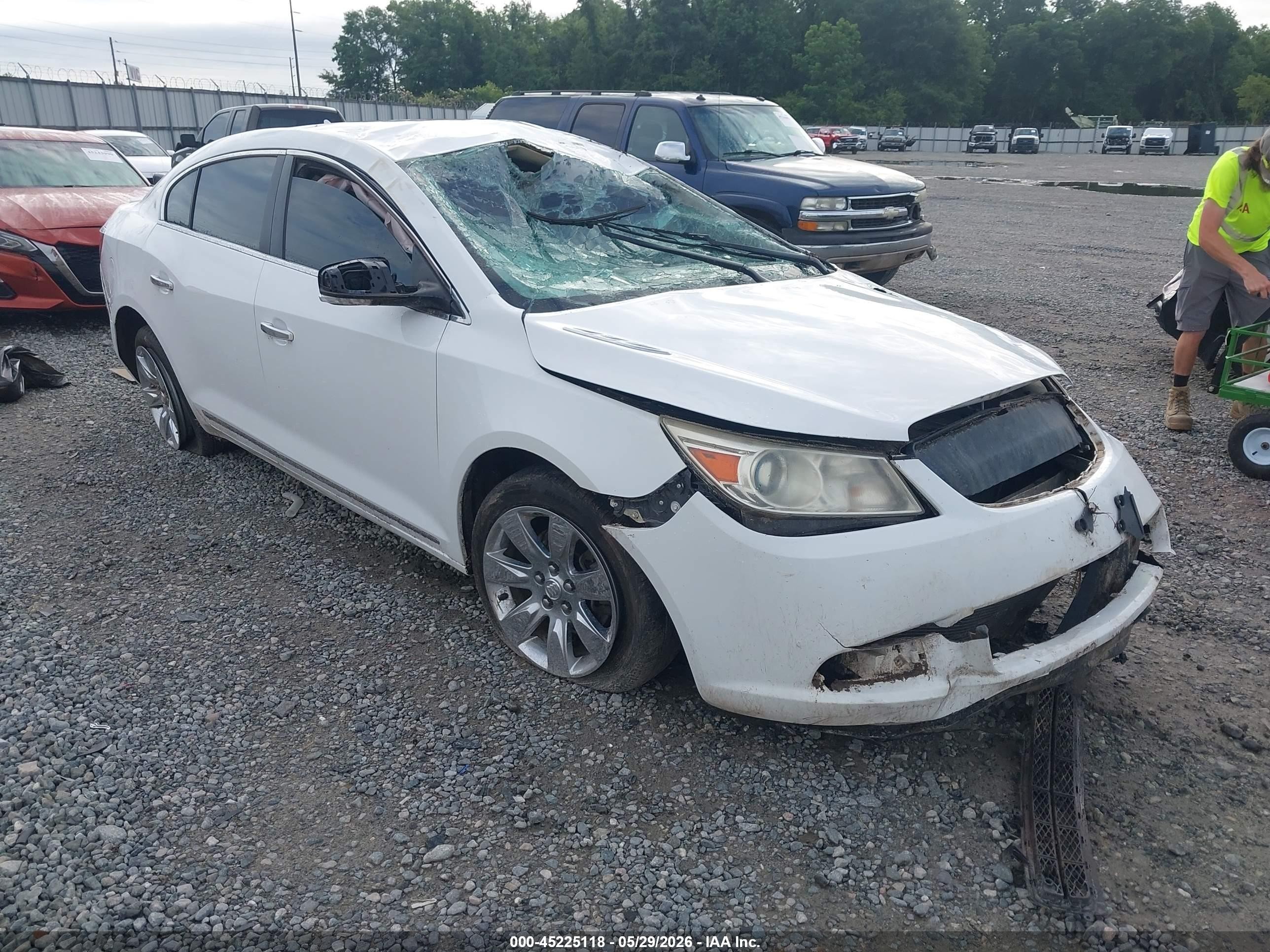 2013 Buick Lacrosse Leather Group White vin: 1G4GC5E31DF335577