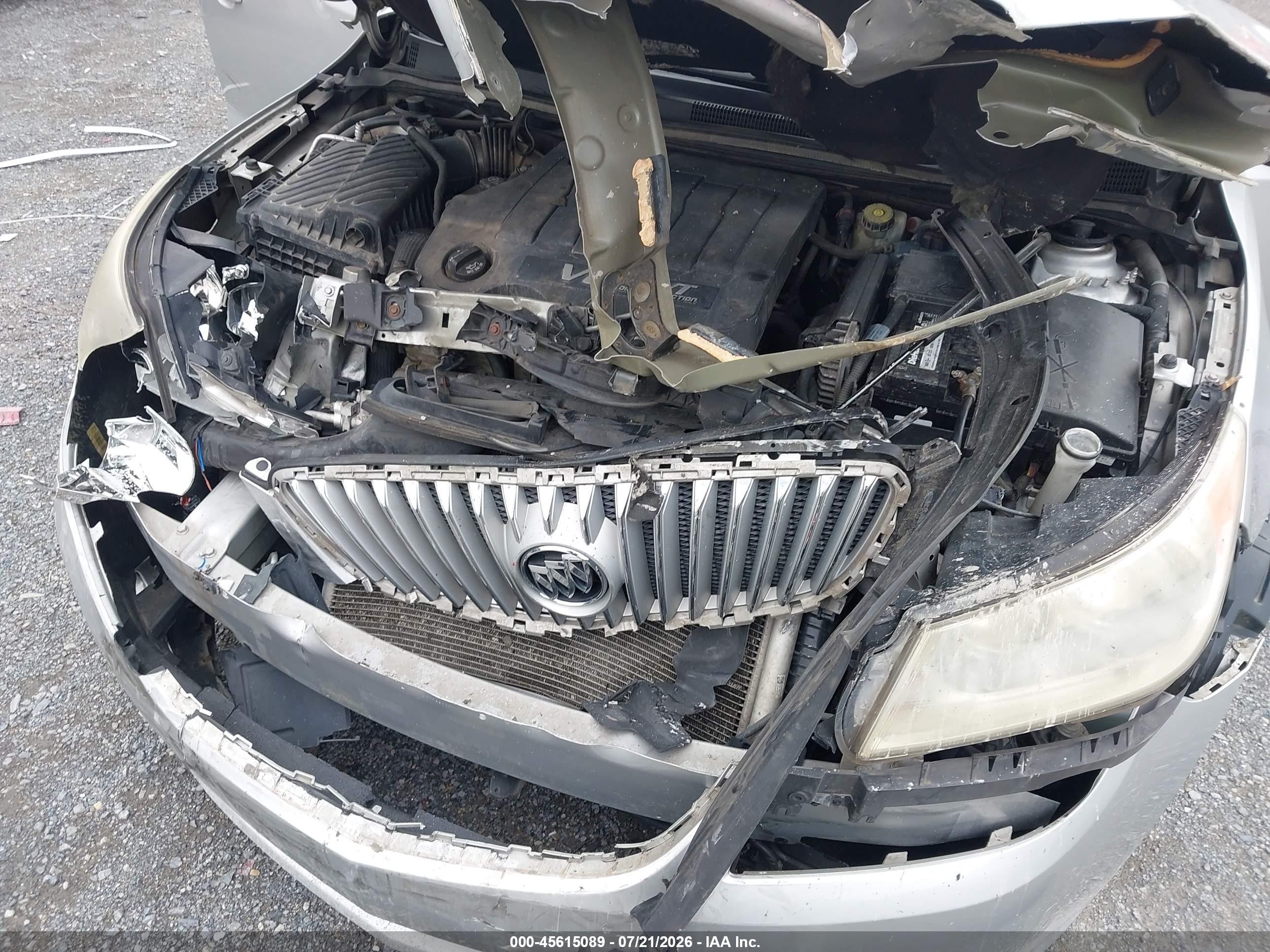 2012 Buick Lacrosse Leather Group Silver vin: 1G4GC5E32CF367257