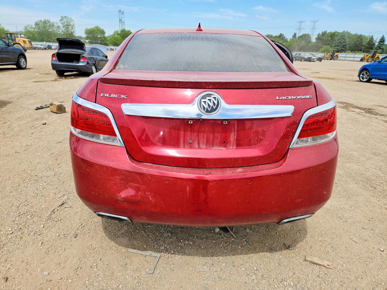 2013 Buick Lacrosse Красный vin: 1G4GC5E32DF120256