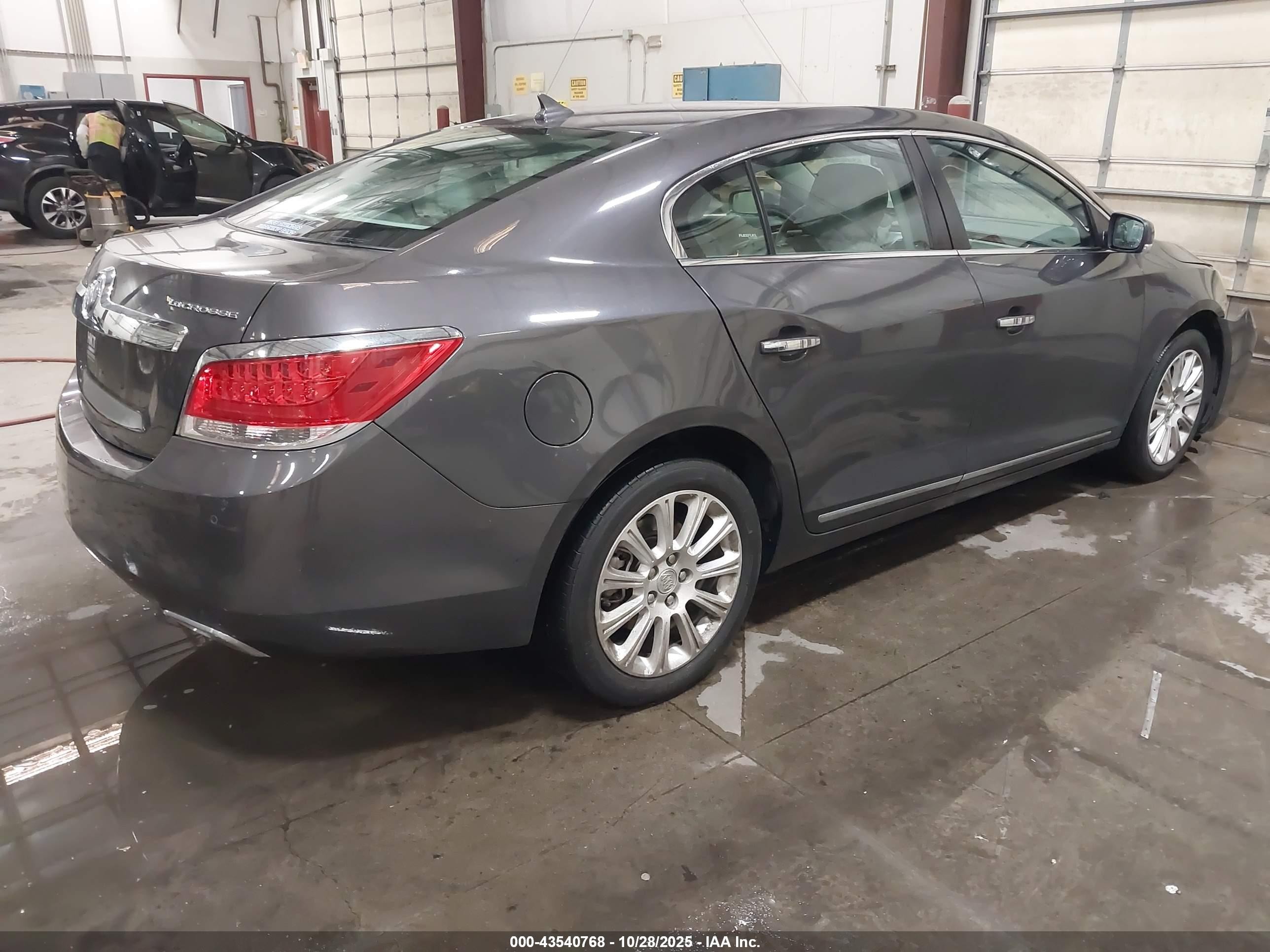 2013 Buick Lacrosse Leather Group Gray vin: 1G4GC5E32DF311191