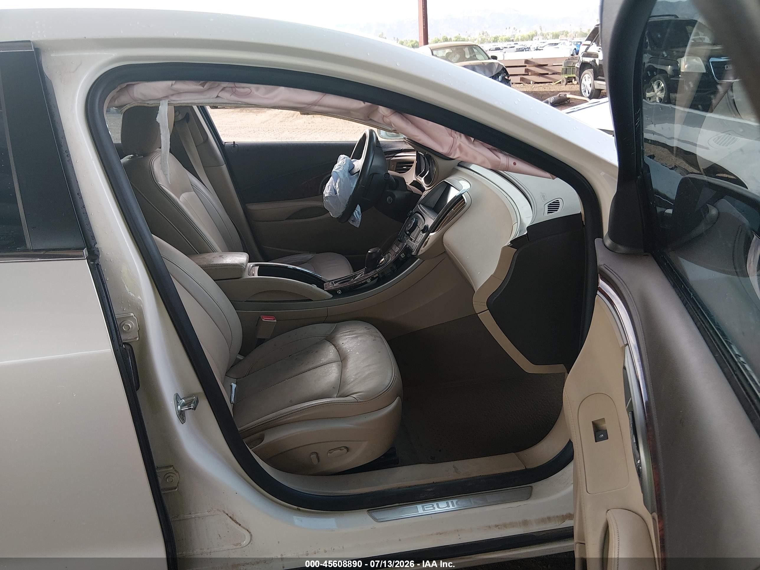 2013 Buick Lacrosse Leather Group White vin: 1G4GC5E33DF130052