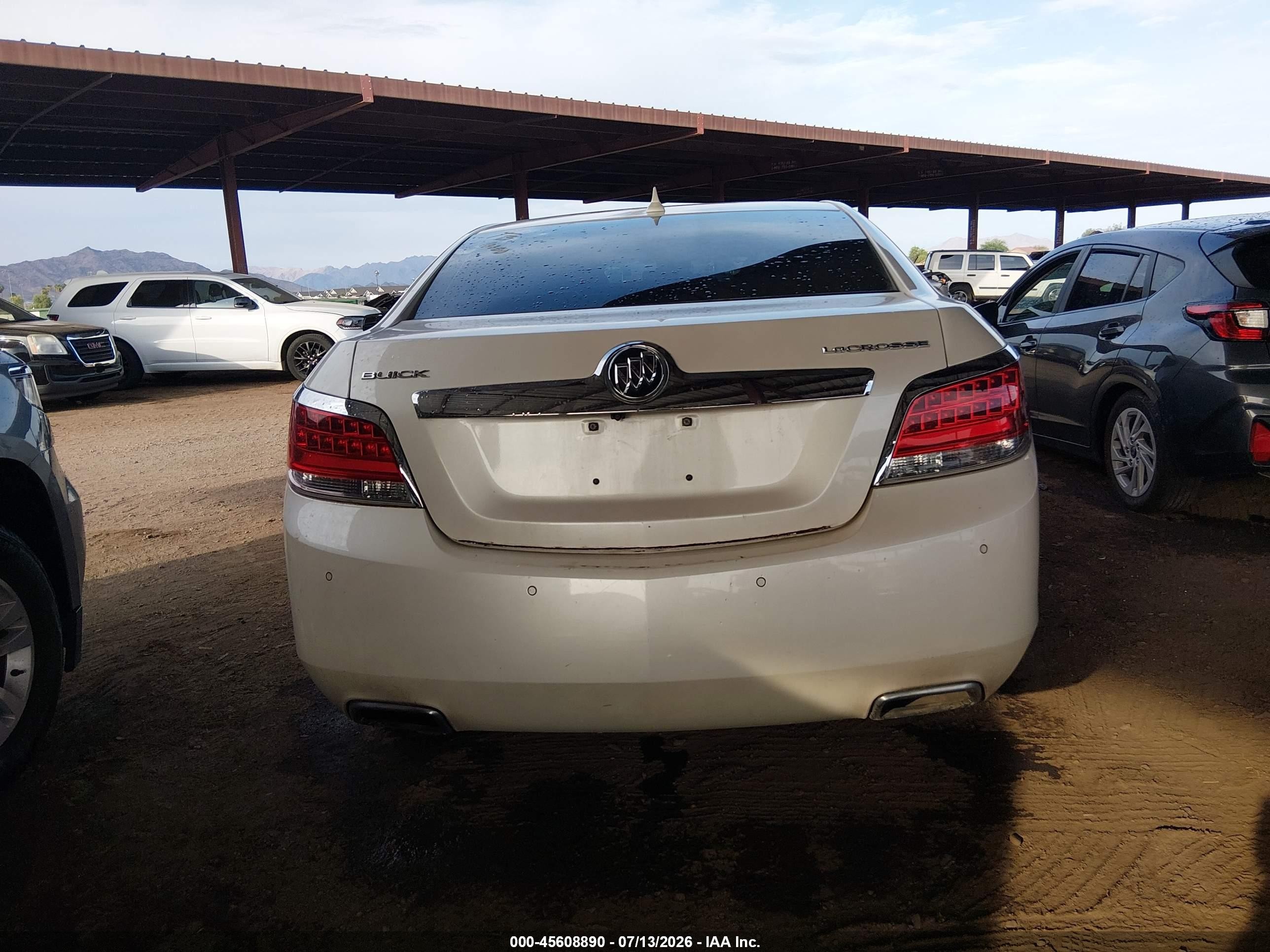 2013 Buick Lacrosse Leather Group White vin: 1G4GC5E33DF130052
