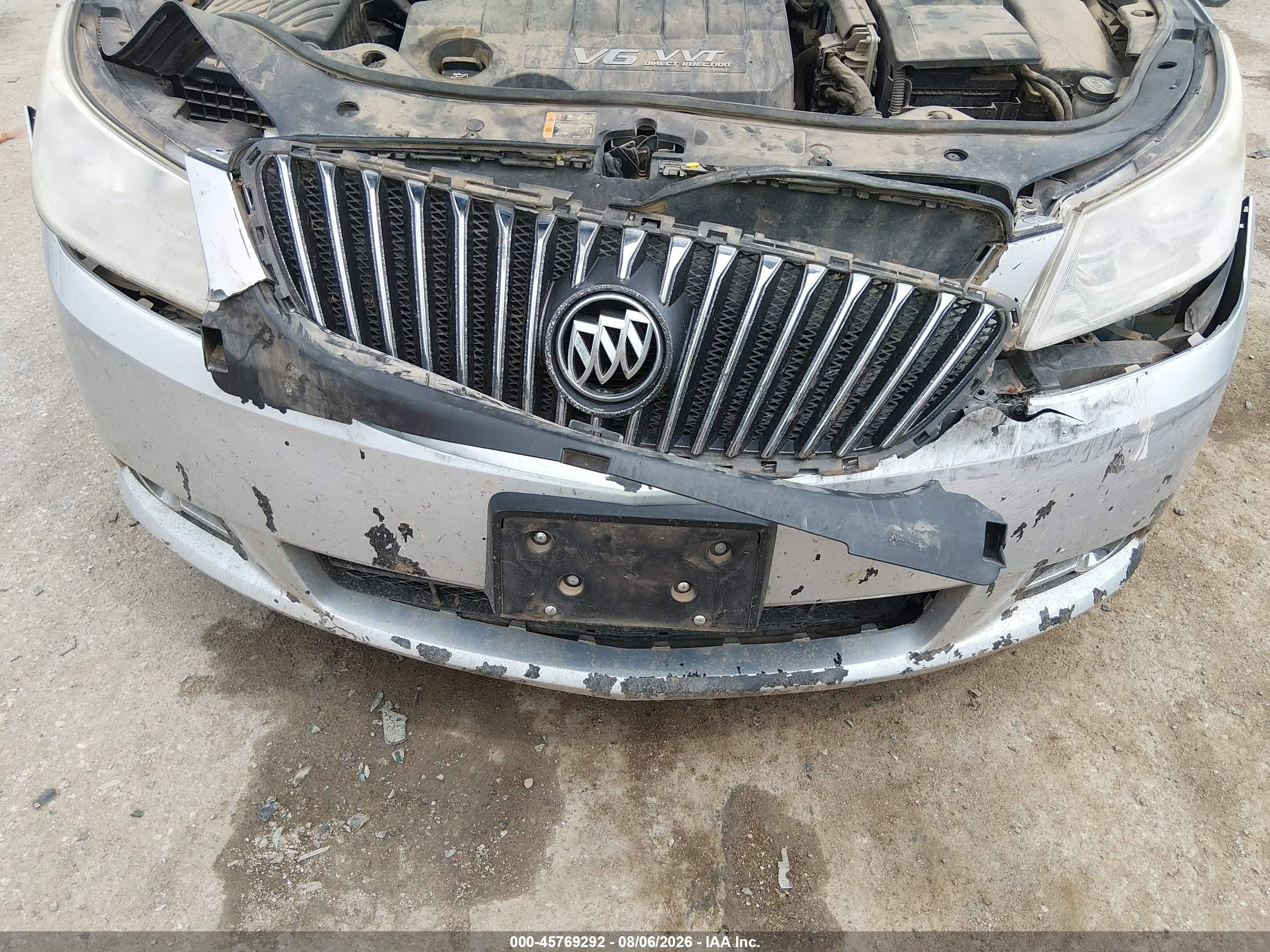 2013 Buick Lacrosse Leather Group Silver vin: 1G4GC5E33DF238591