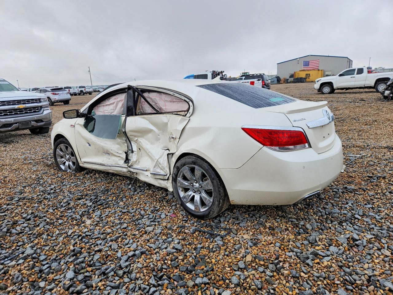 2013 Buick Lacrosse Beige vin: 1G4GC5E33DF263880