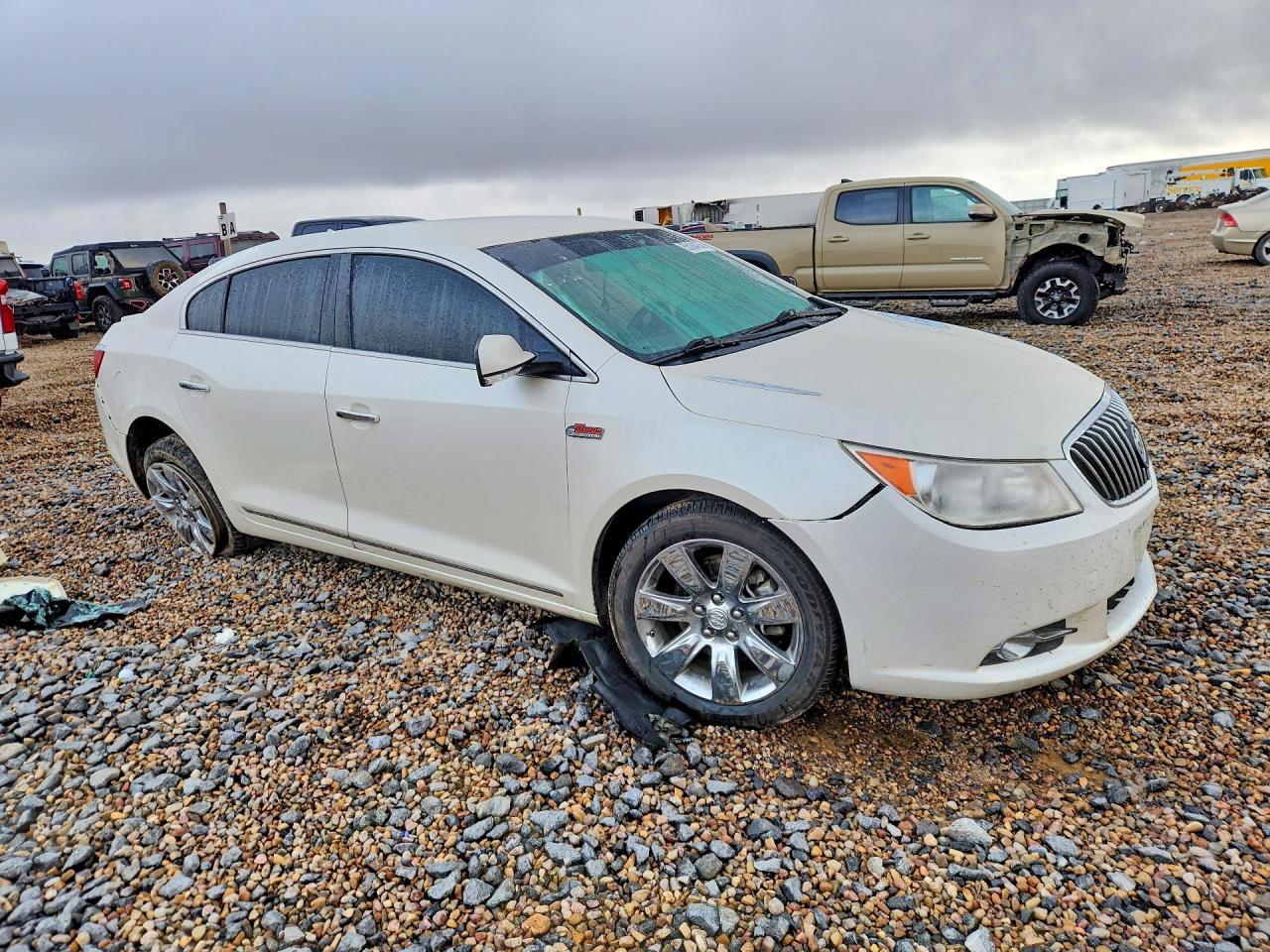 2013 Buick Lacrosse Beige vin: 1G4GC5E33DF263880