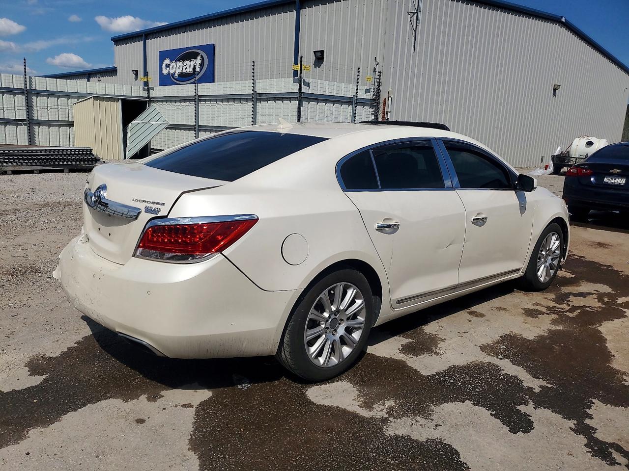 2013 Buick Lacrosse Beige vin: 1G4GC5E34DF195038
