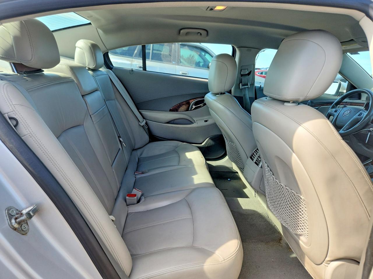 2013 Buick Lacrosse Серебряный vin: 1G4GC5E34DF219743