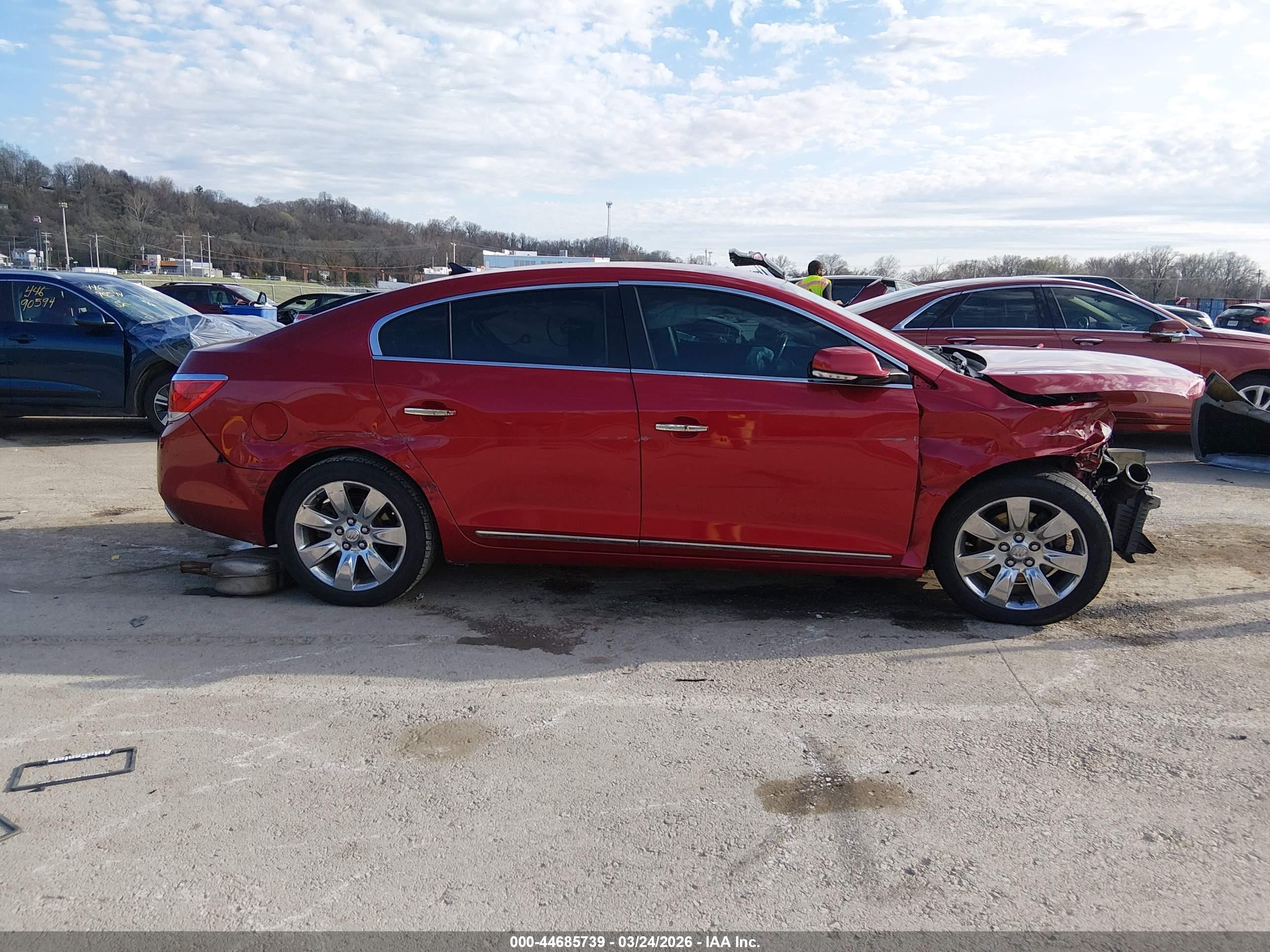 2013 Buick Lacrosse Leather Group Burgundy vin: 1G4GC5E35DF209822