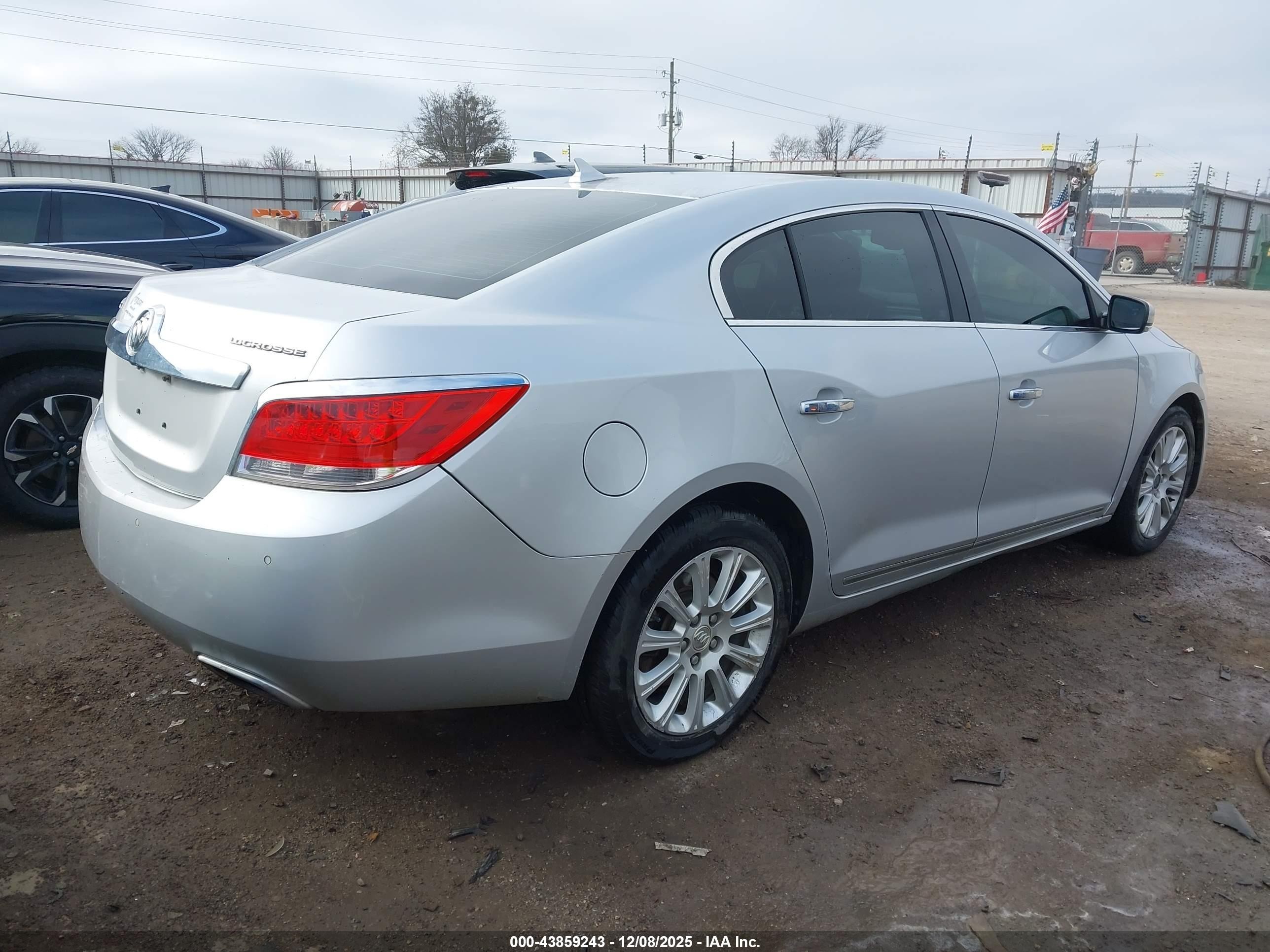 2013 Buick Lacrosse Leather Group Silver vin: 1G4GC5E35DF227219