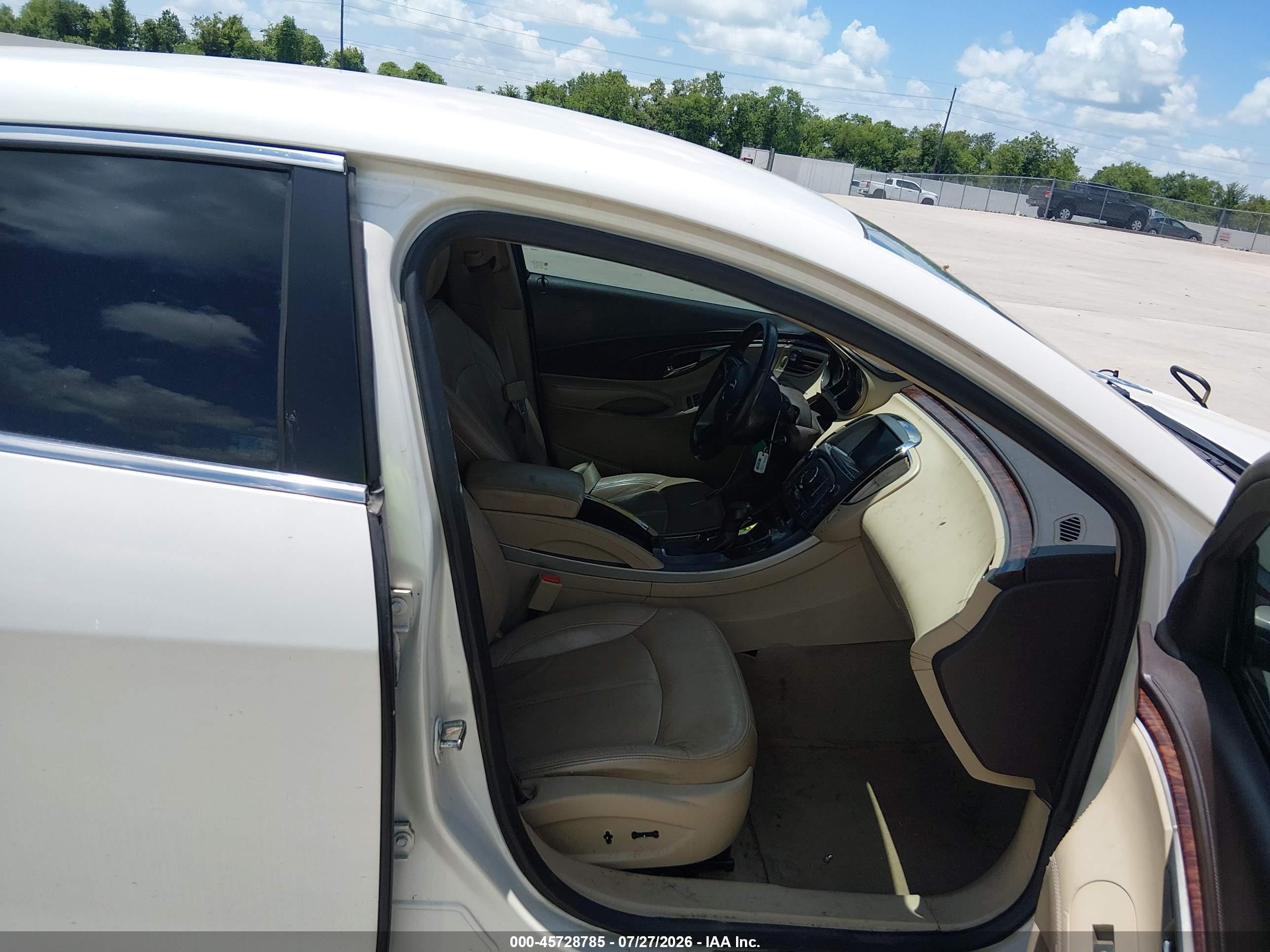 2013 Buick Lacrosse Leather Group White vin: 1G4GC5E35DF335615