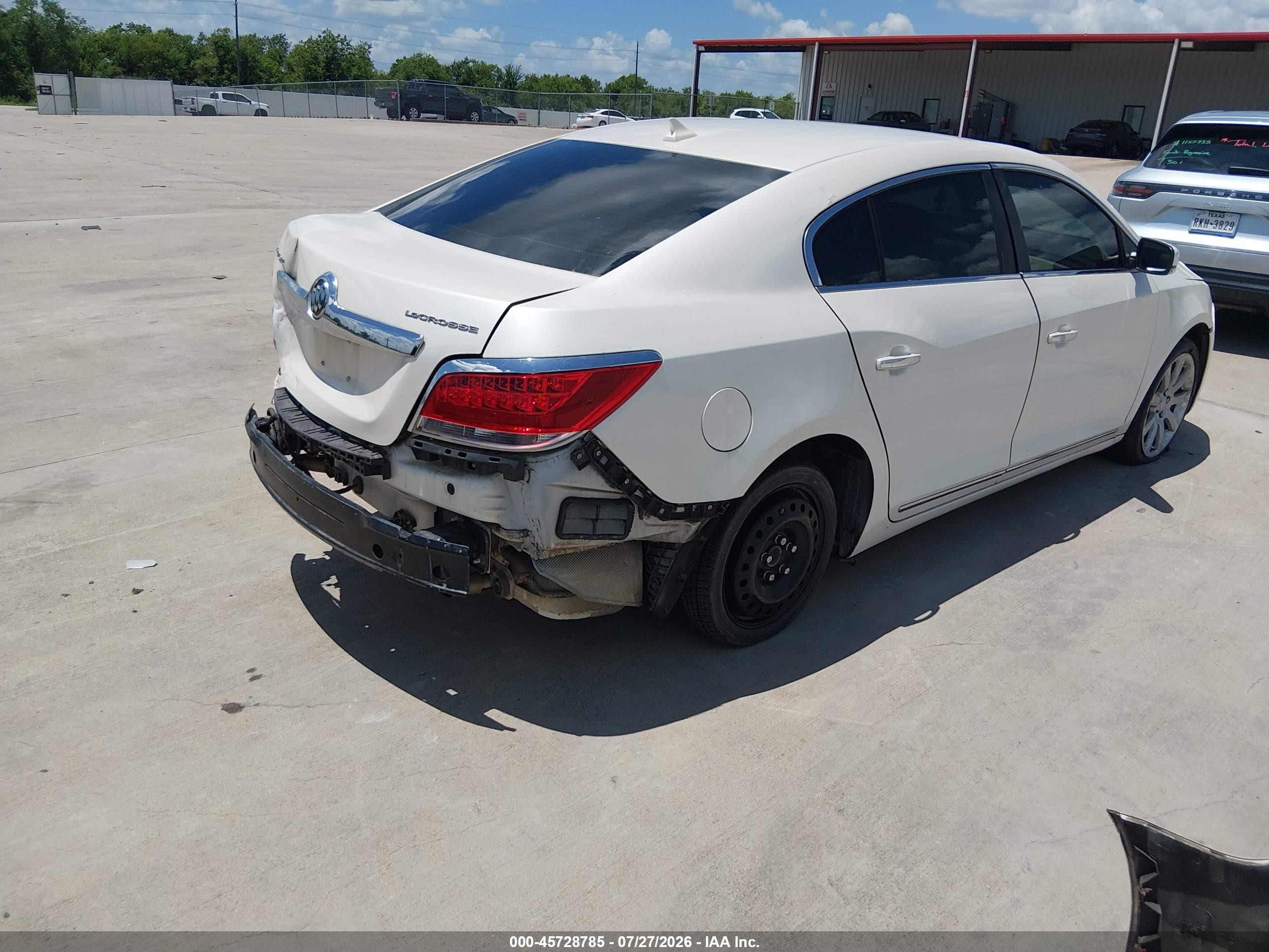 2013 Buick Lacrosse Leather Group White vin: 1G4GC5E35DF335615