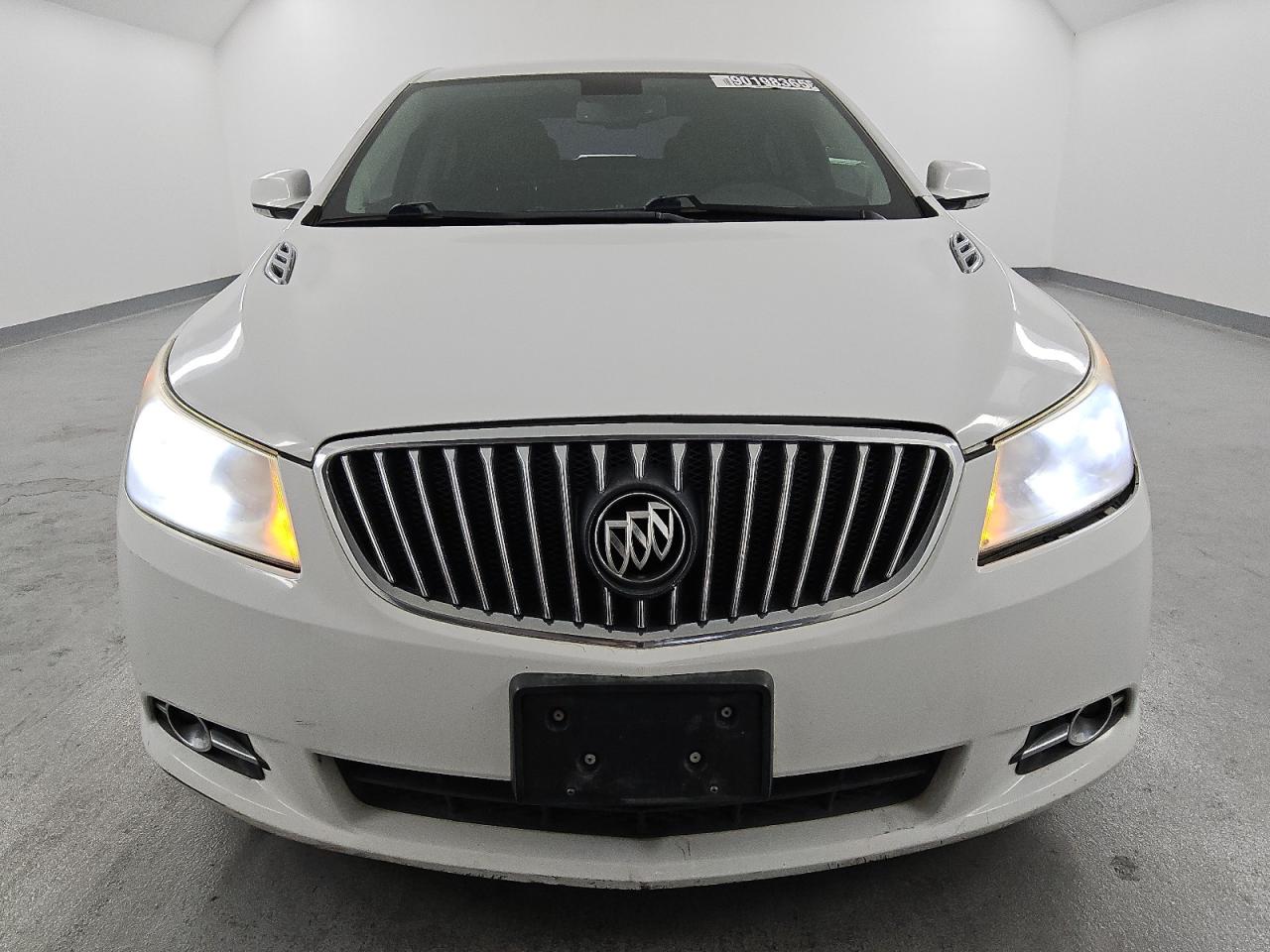 2013 Buick Lacrosse White vin: 1G4GC5E36DF162428