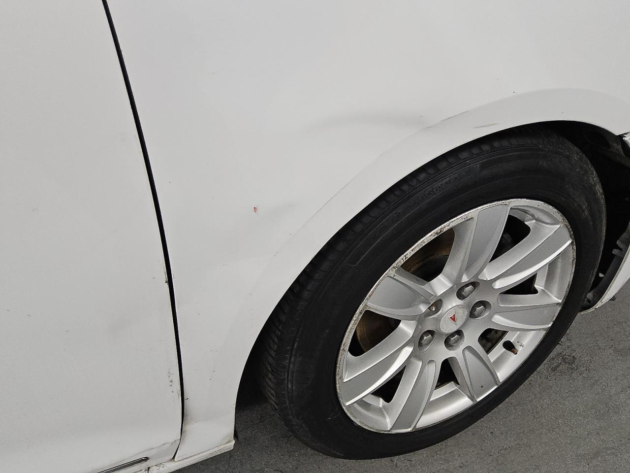 2013 Buick Lacrosse White vin: 1G4GC5E36DF162428 Damage: Right Front Fender, Dent(S) W/No Paint Dmg, 4 To 5 Inches