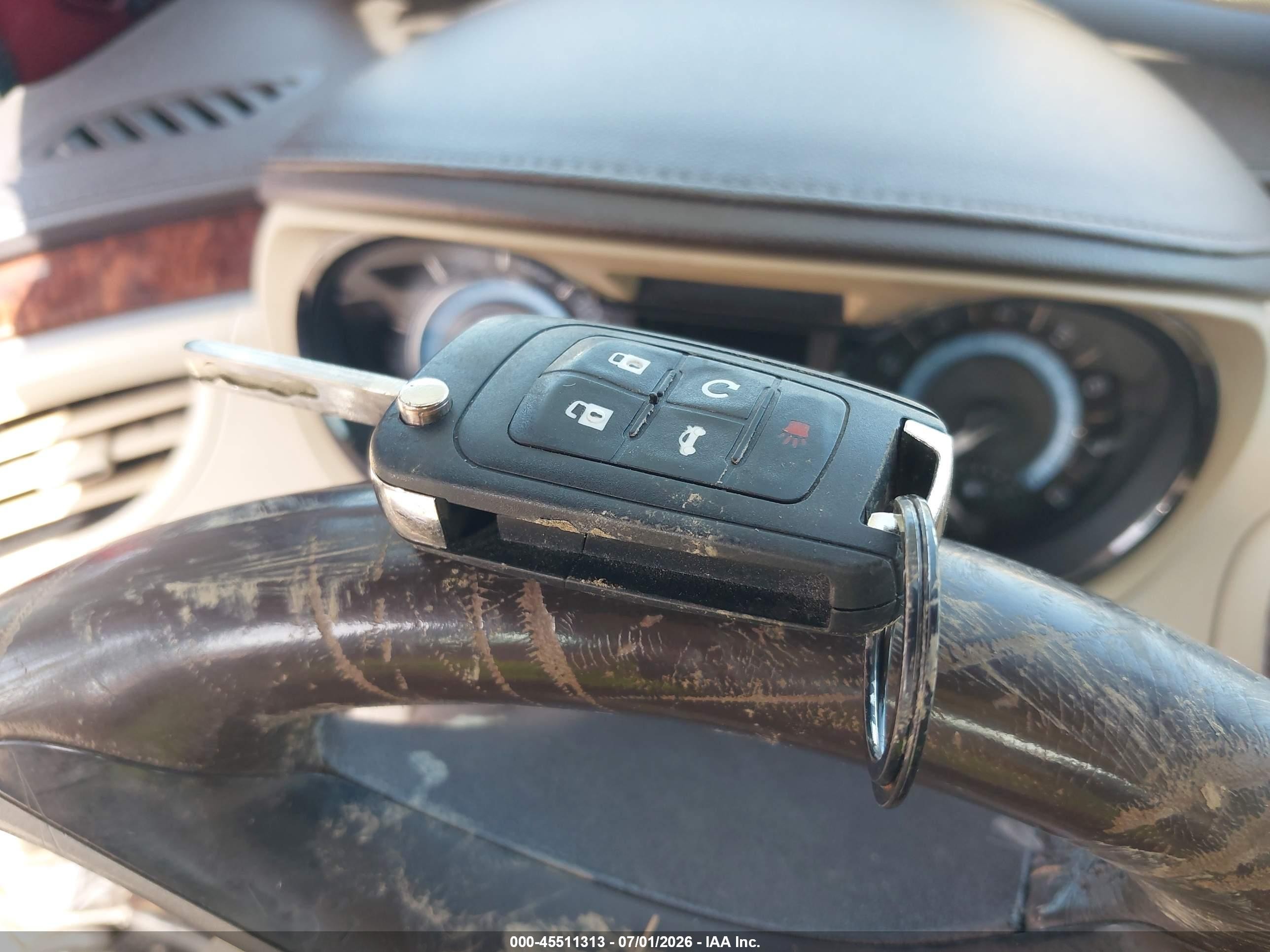 2013 Buick Lacrosse Leather Group Красный vin: 1G4GC5E36DF262724