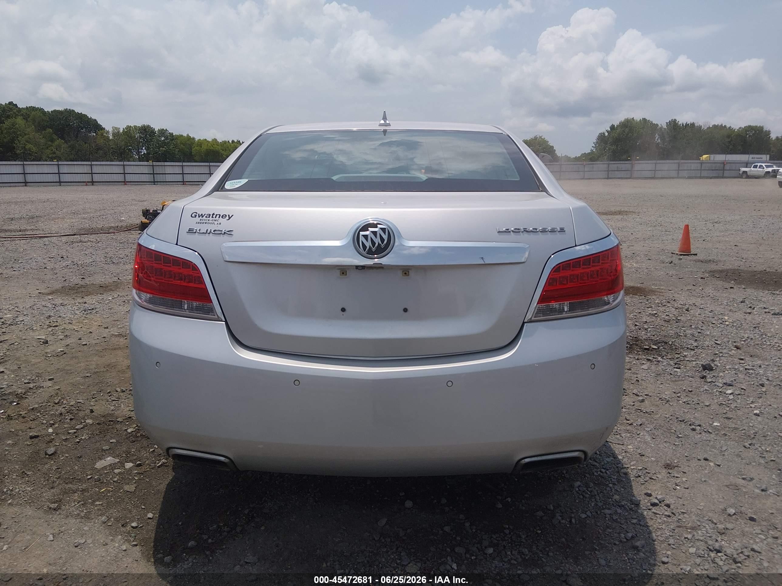 2013 Buick Lacrosse Leather Group Silver vin: 1G4GC5E36DF300114