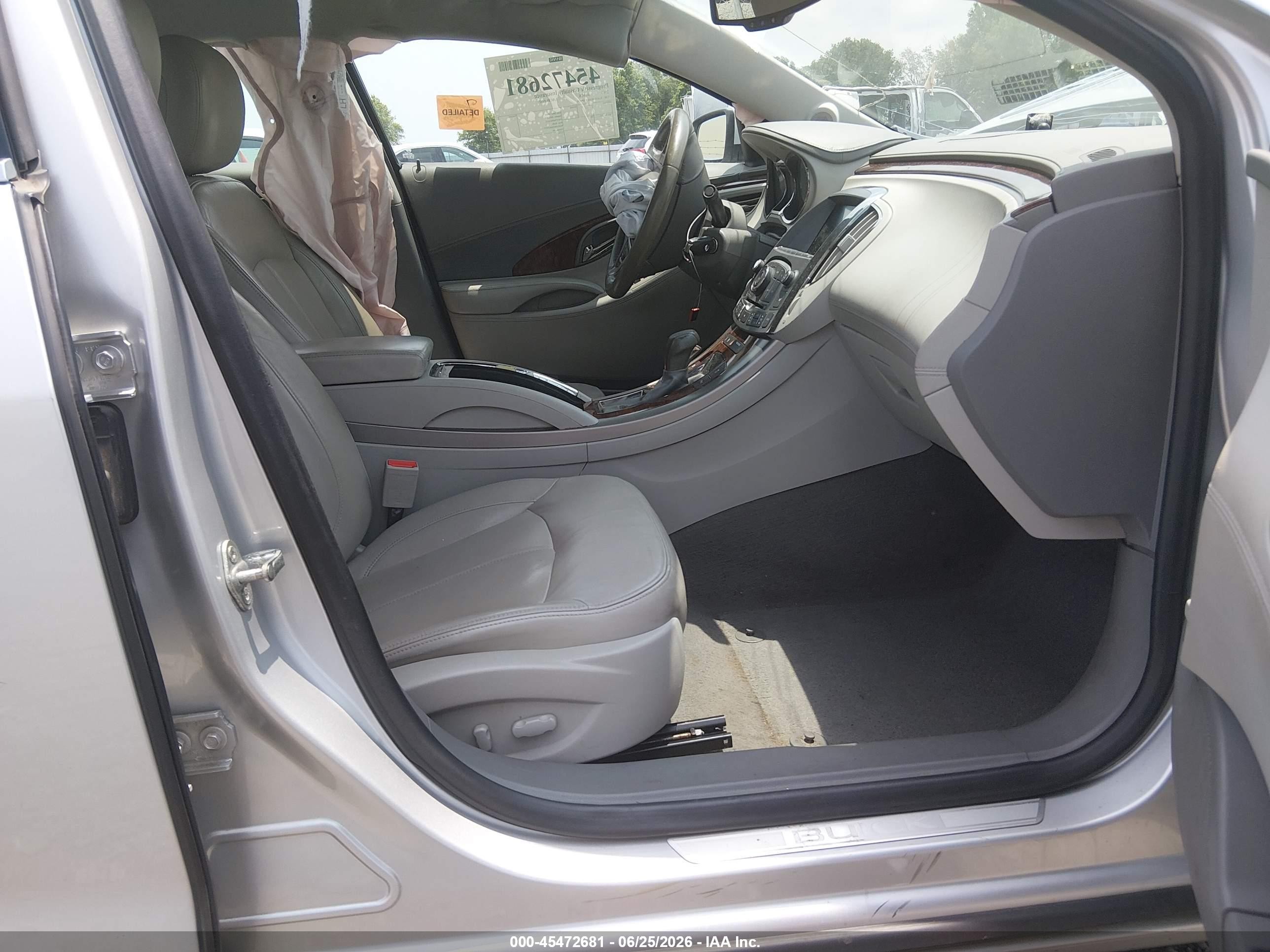 2013 Buick Lacrosse Leather Group Silver vin: 1G4GC5E36DF300114