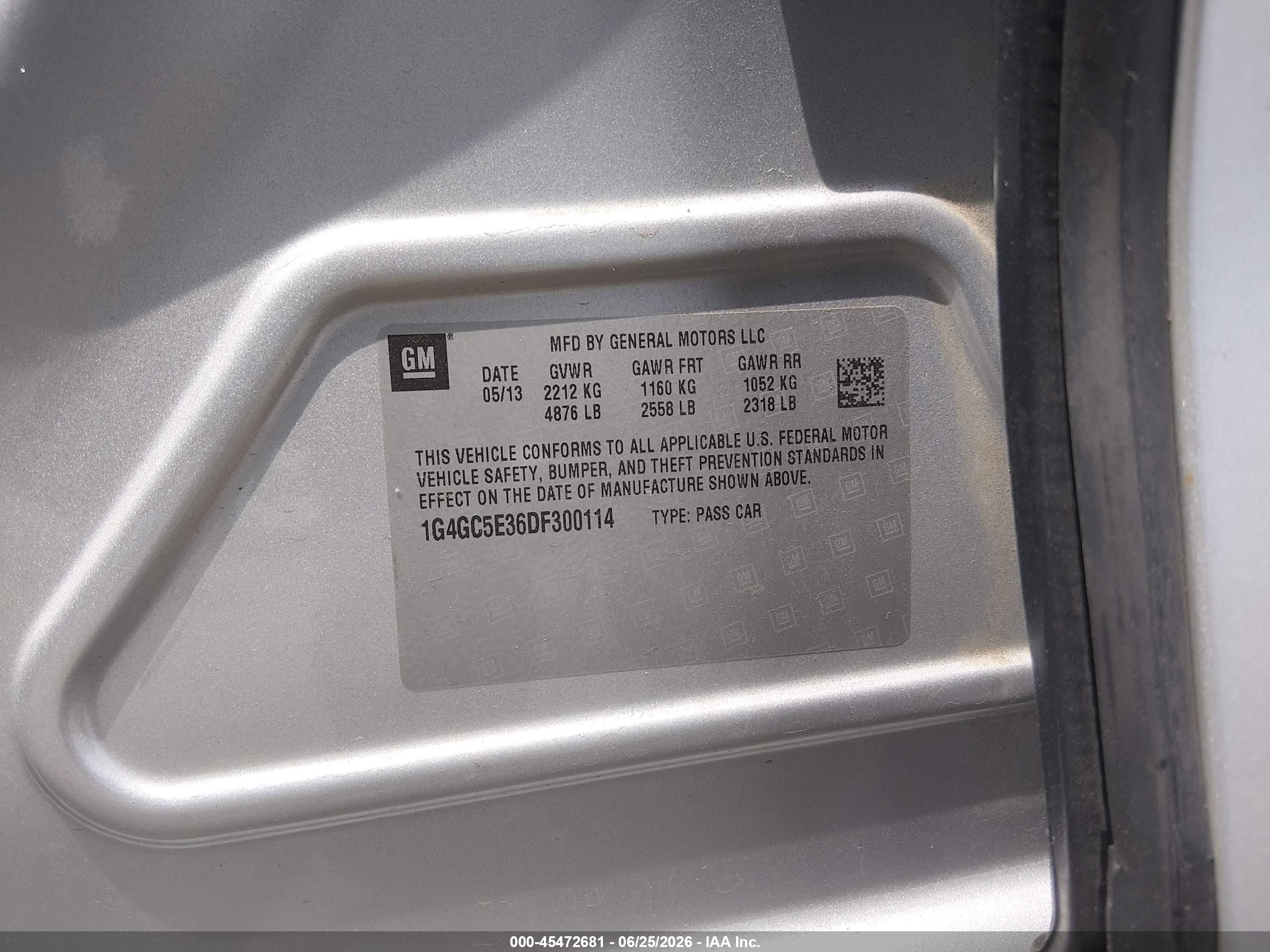2013 Buick Lacrosse Leather Group Silver vin: 1G4GC5E36DF300114