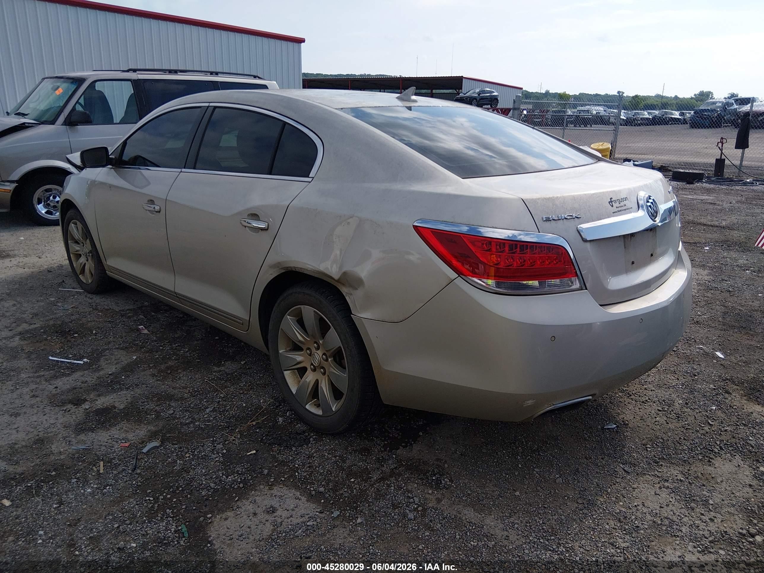 2013 Buick Lacrosse Leather Group Золотой vin: 1G4GC5E36DF335543