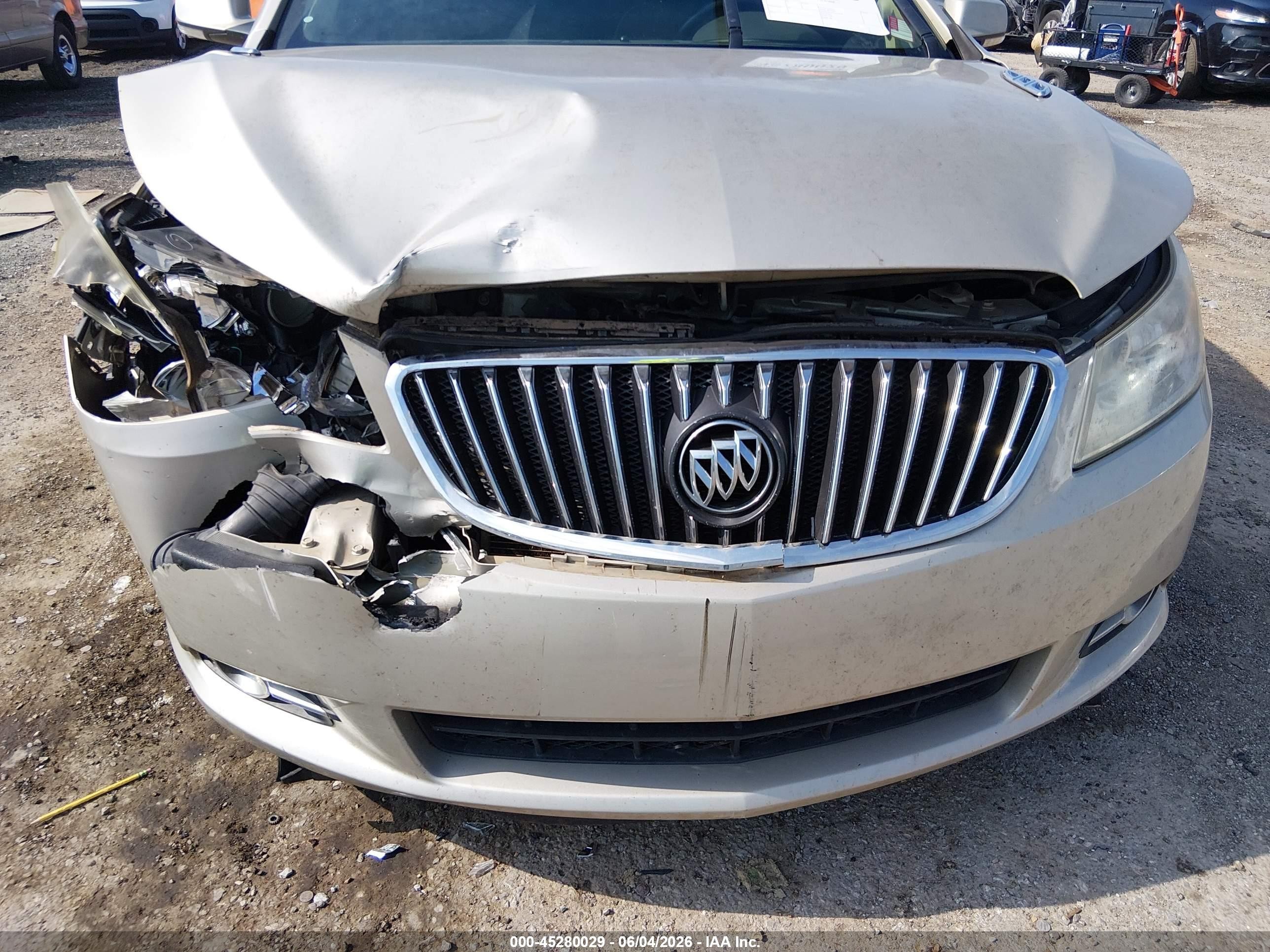 2013 Buick Lacrosse Leather Group Золотой vin: 1G4GC5E36DF335543