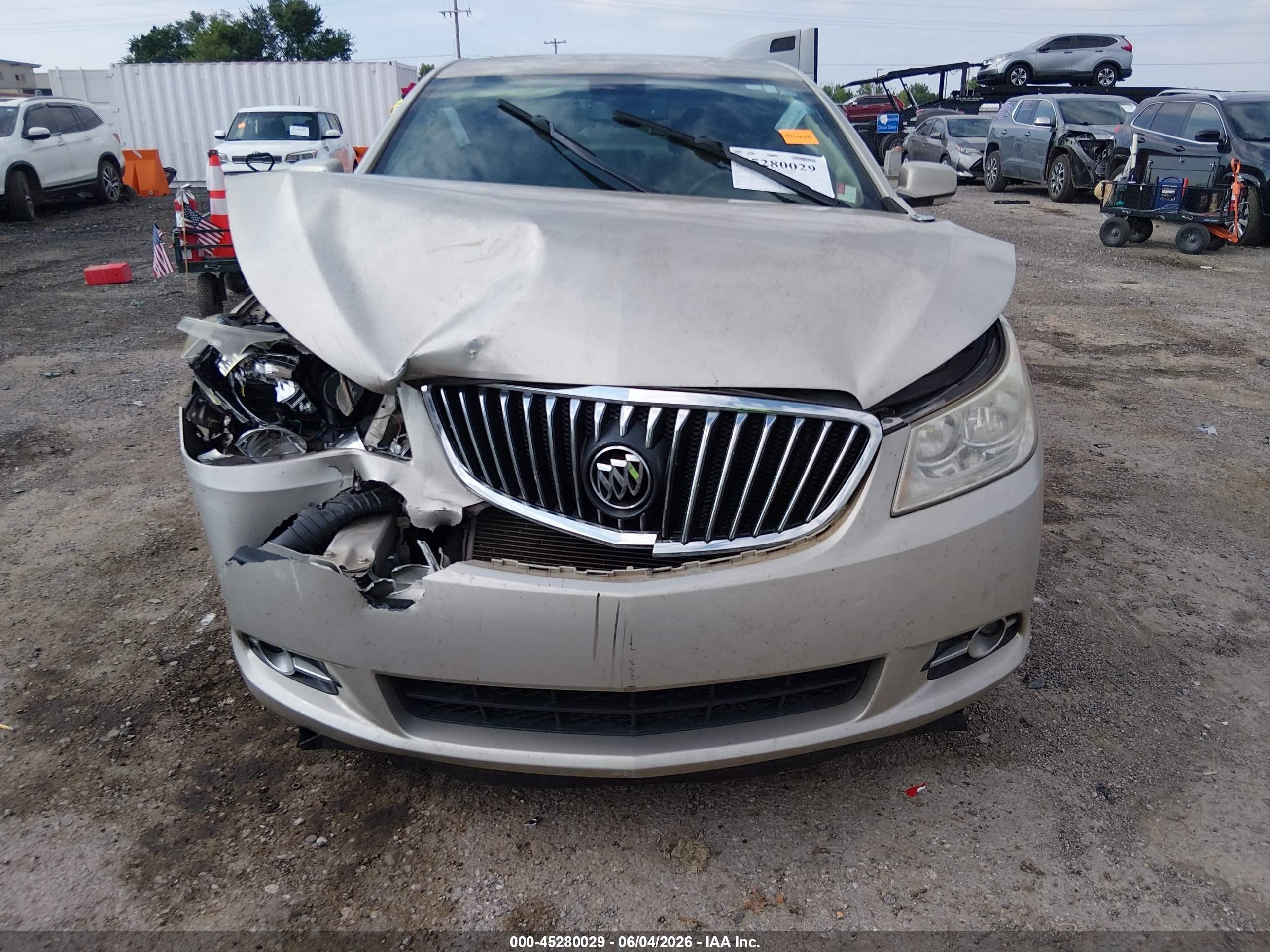 2013 Buick Lacrosse Leather Group Золотой vin: 1G4GC5E36DF335543