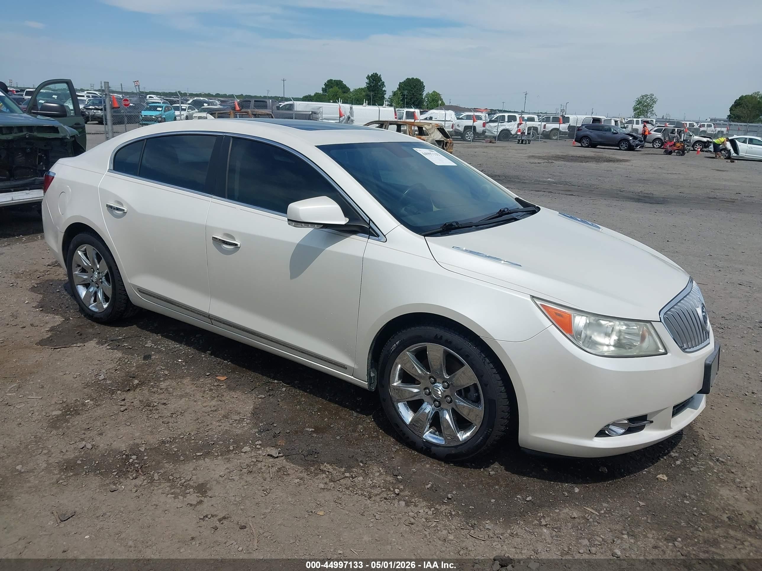 2012 Buick Lacrosse Leather Group White vin: 1G4GC5E37CF182511