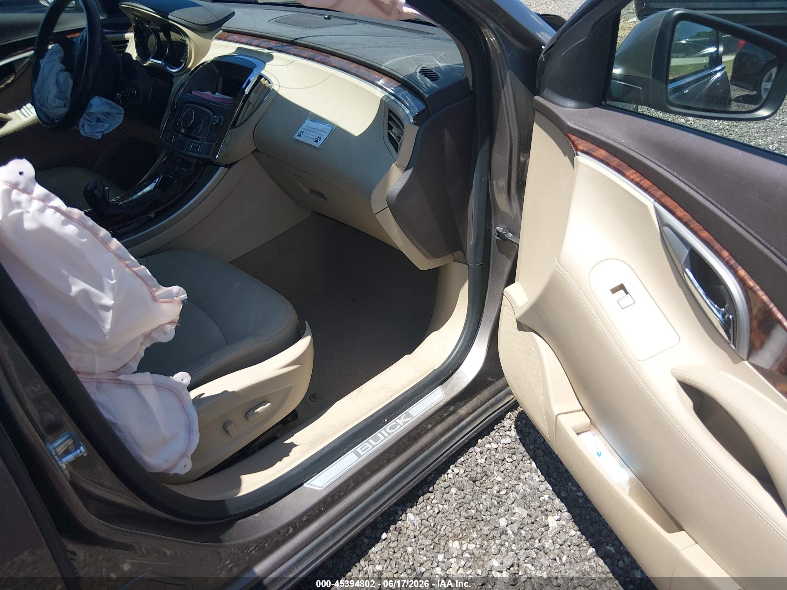 2012 Buick Lacrosse Leather Group Gold vin: 1G4GC5E37CF208167
