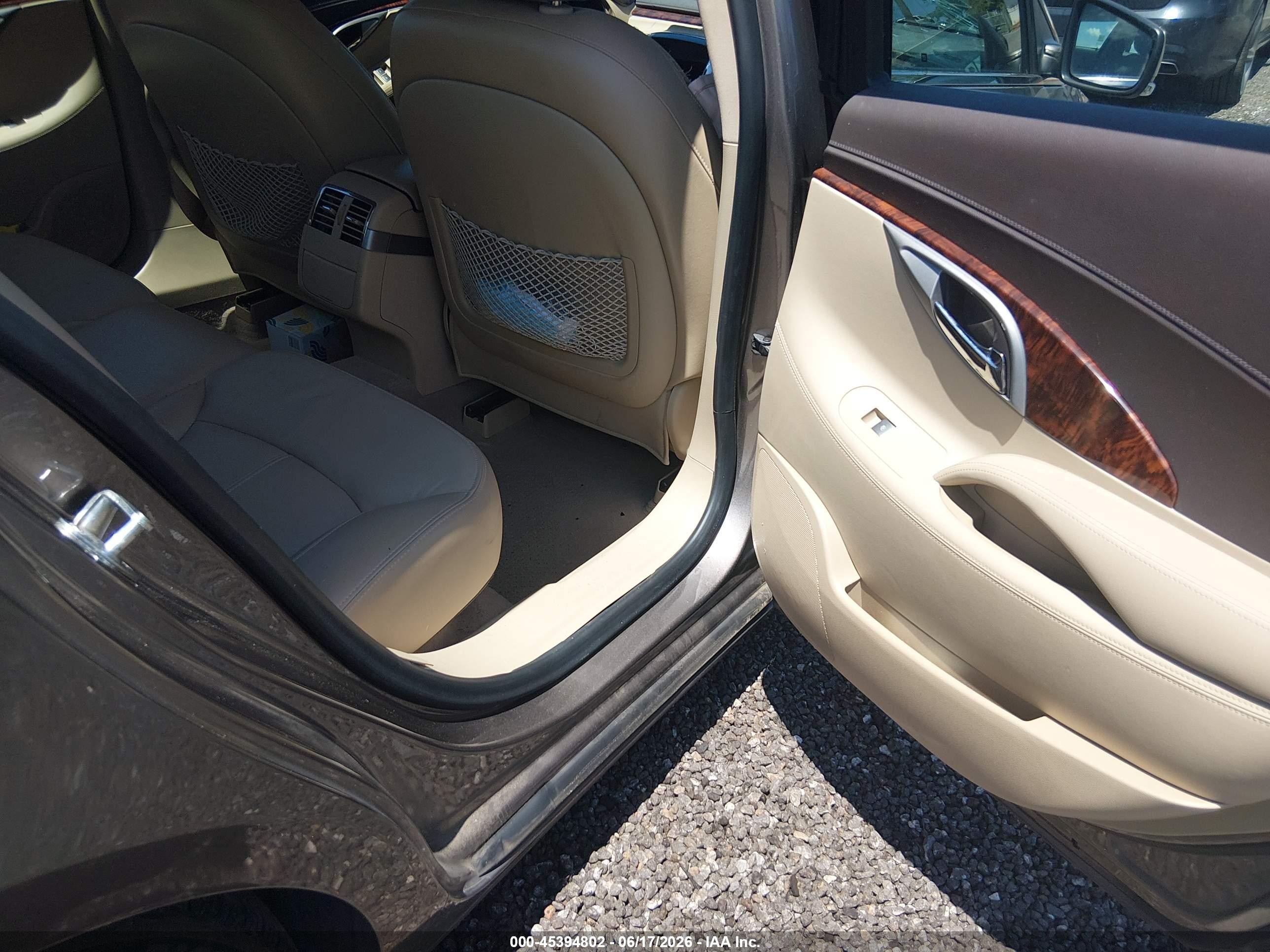 2012 Buick Lacrosse Leather Group Gold vin: 1G4GC5E37CF208167